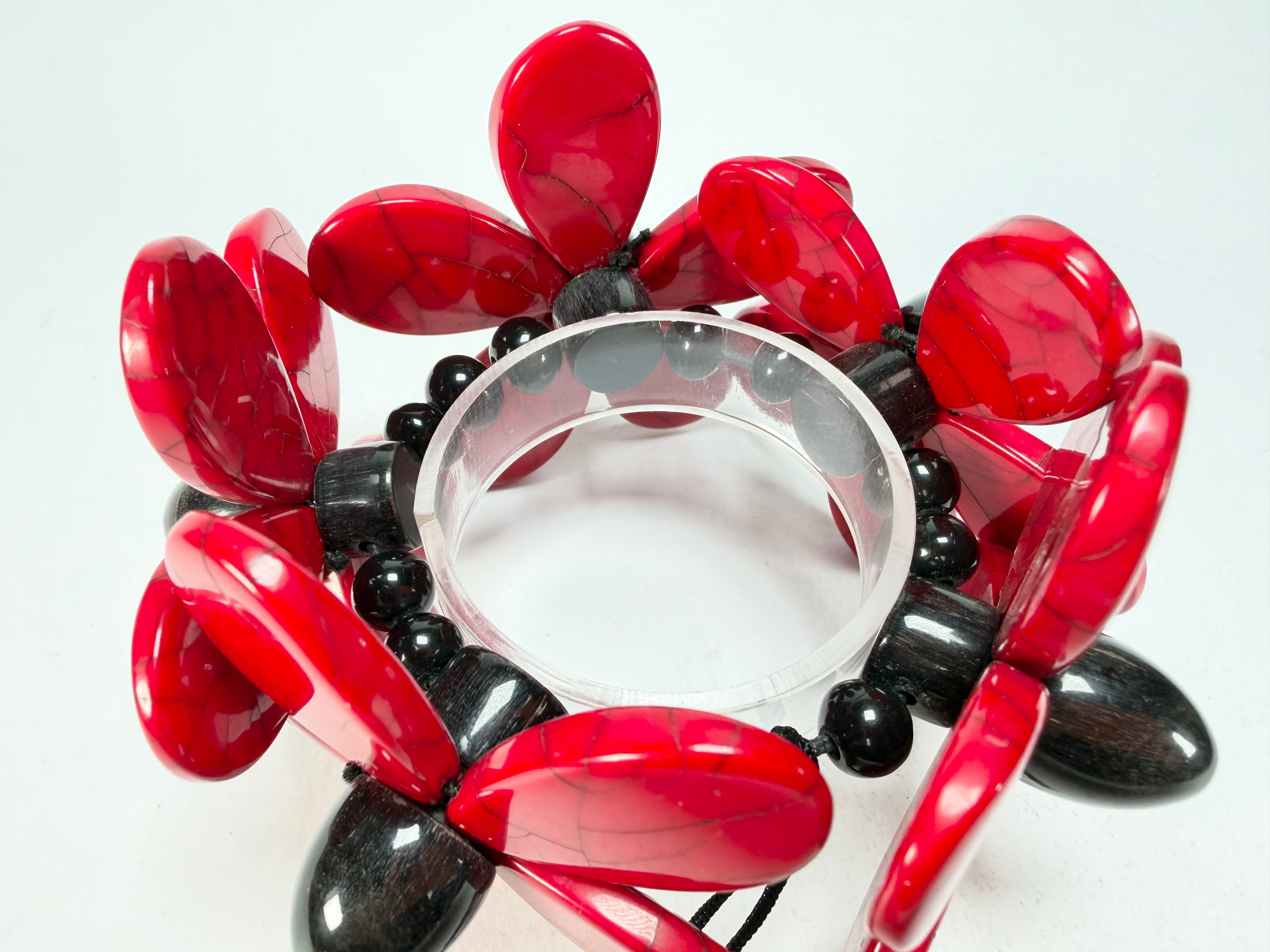 Marion Godart - Floral "Grand Pétale x Fragmental" Red Flower Elasticated Resin Bracelet