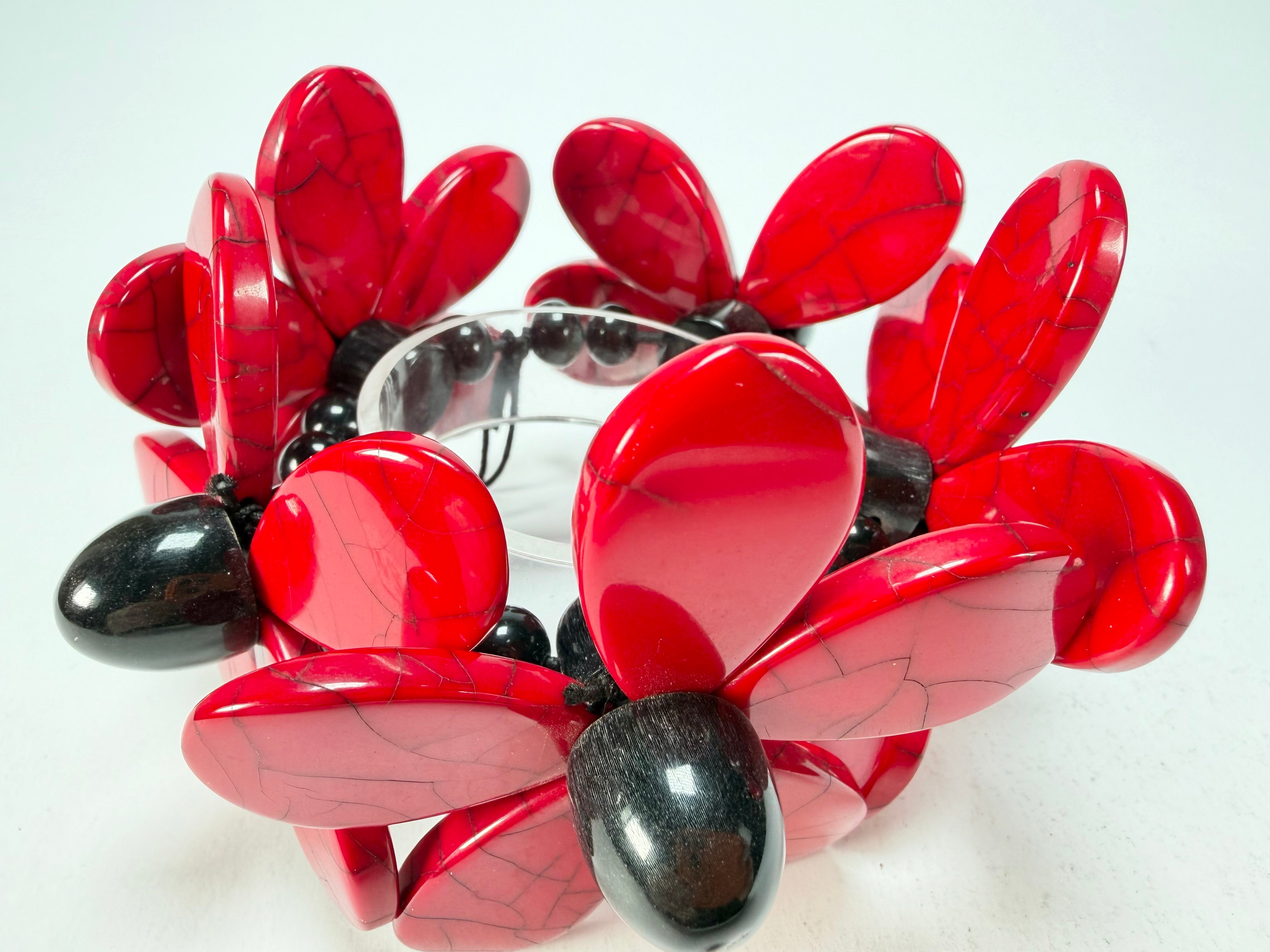 Marion Godart - Floral "Grand Pétale x Fragmental" Red Flower Elasticated Resin Bracelet