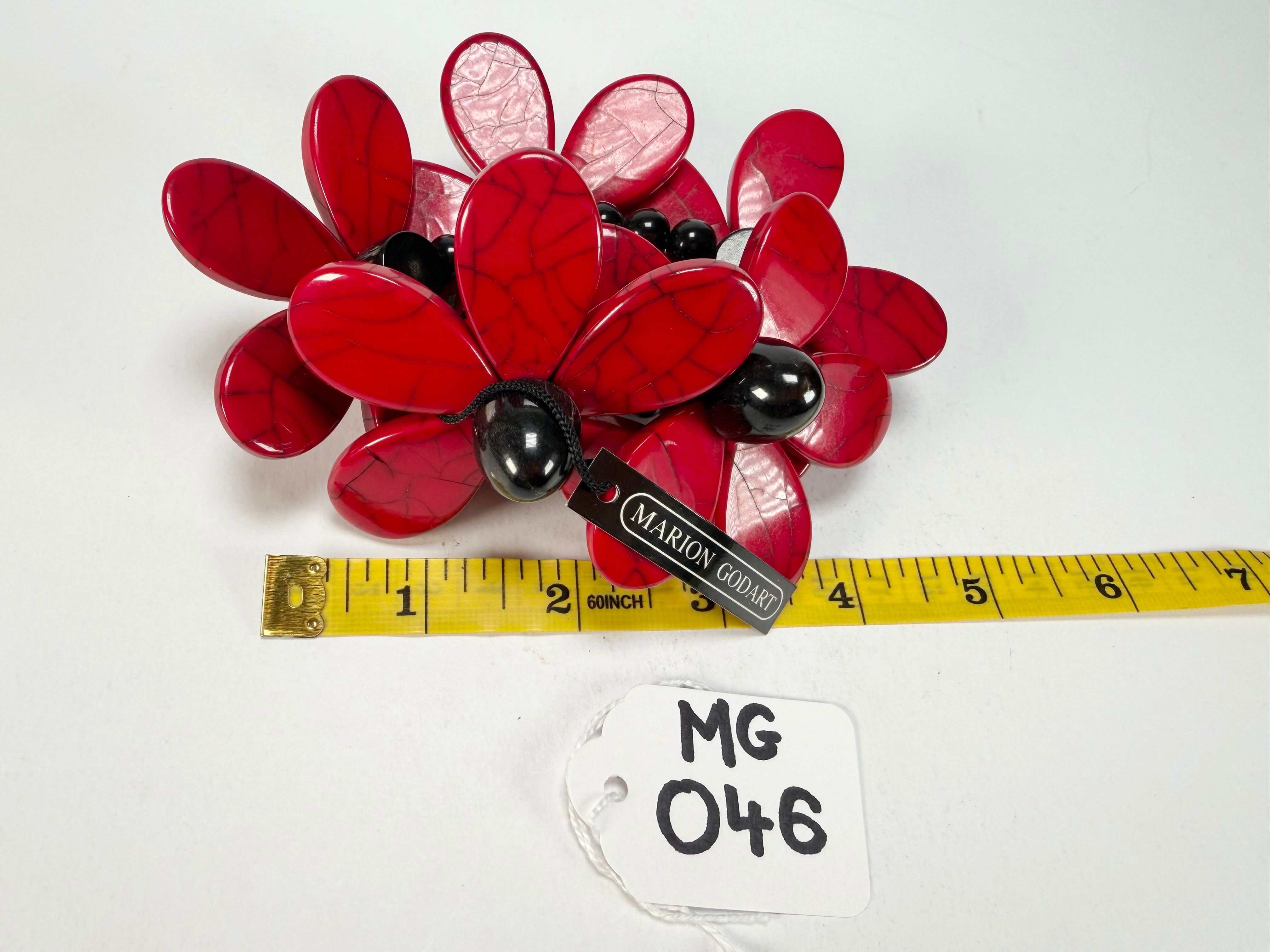 Marion Godart - Floral "Grand Pétale x Fragmental" Red Flower Elasticated Resin Bracelet