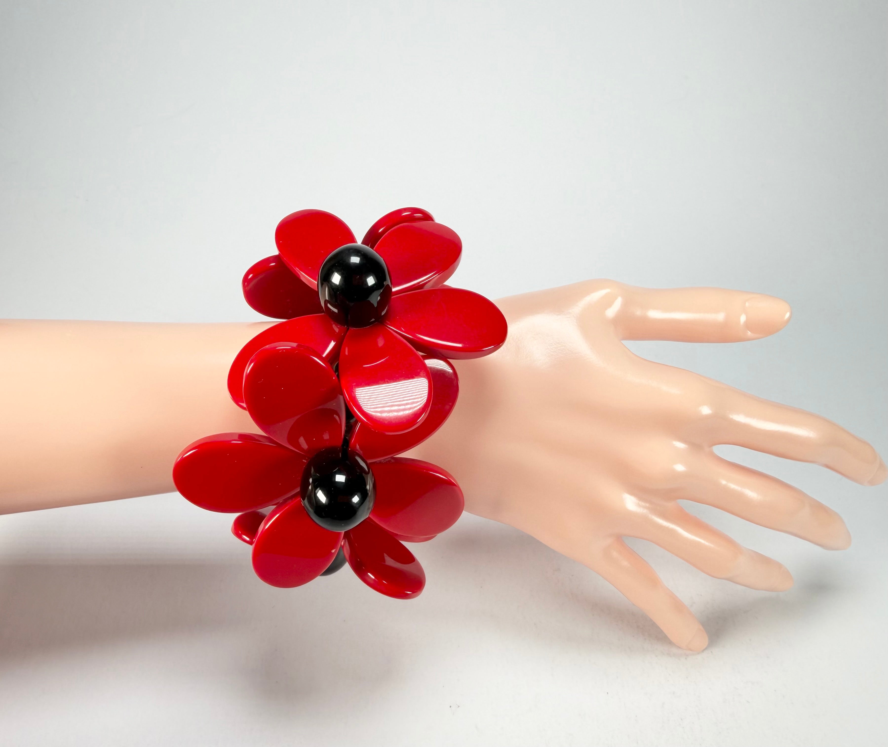 Marion Godart - Floral "Grand Pétale" Red Flower Elasticated Resin Bracelet