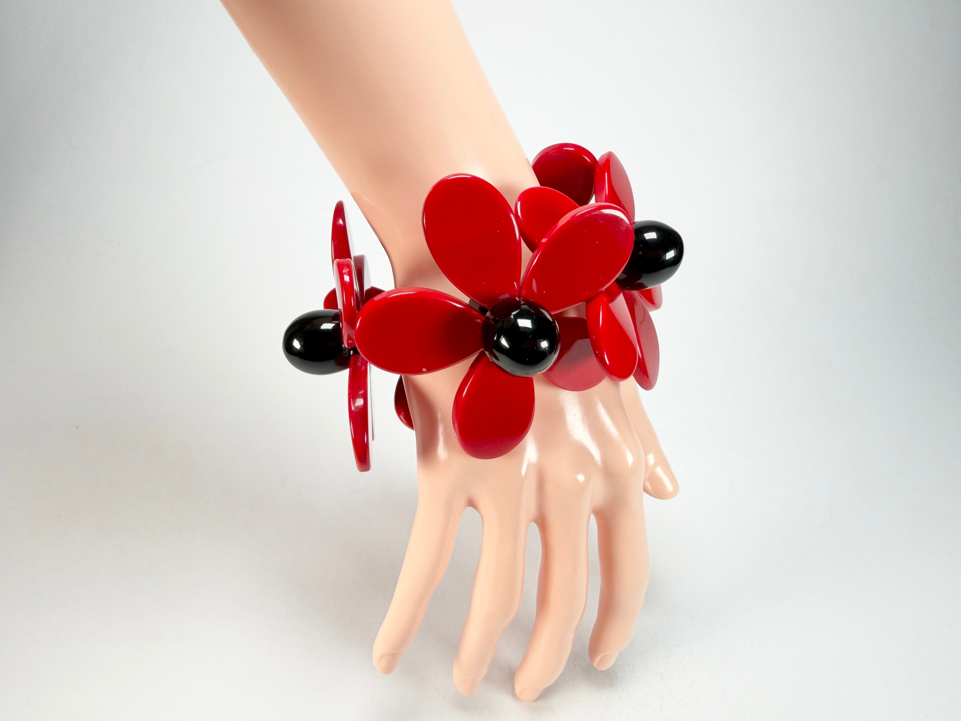 Marion Godart - Floral "Grand Pétale" Red Flower Elasticated Resin Bracelet