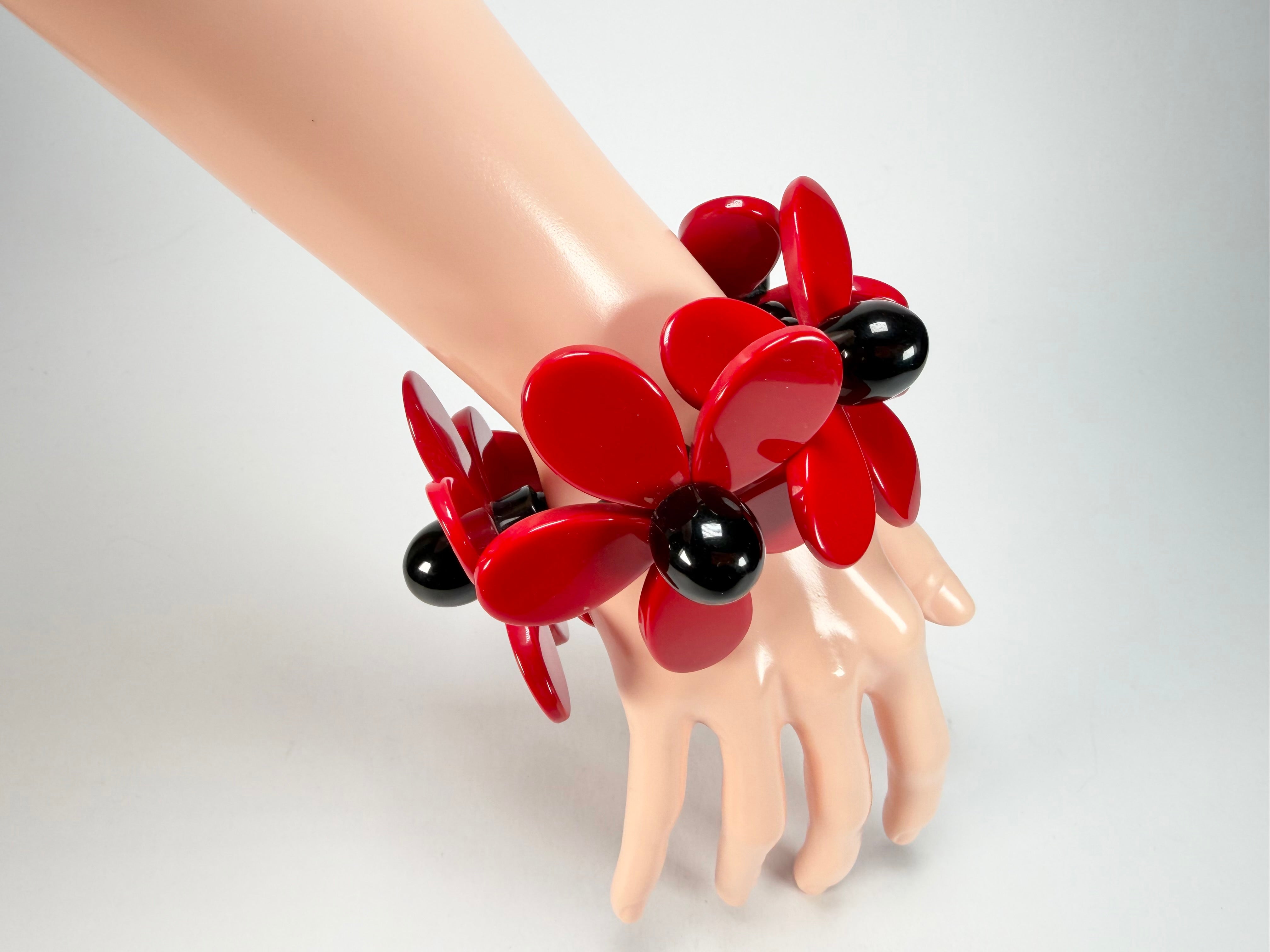 Marion Godart - Floral "Grand Pétale" Red Flower Elasticated Resin Bracelet