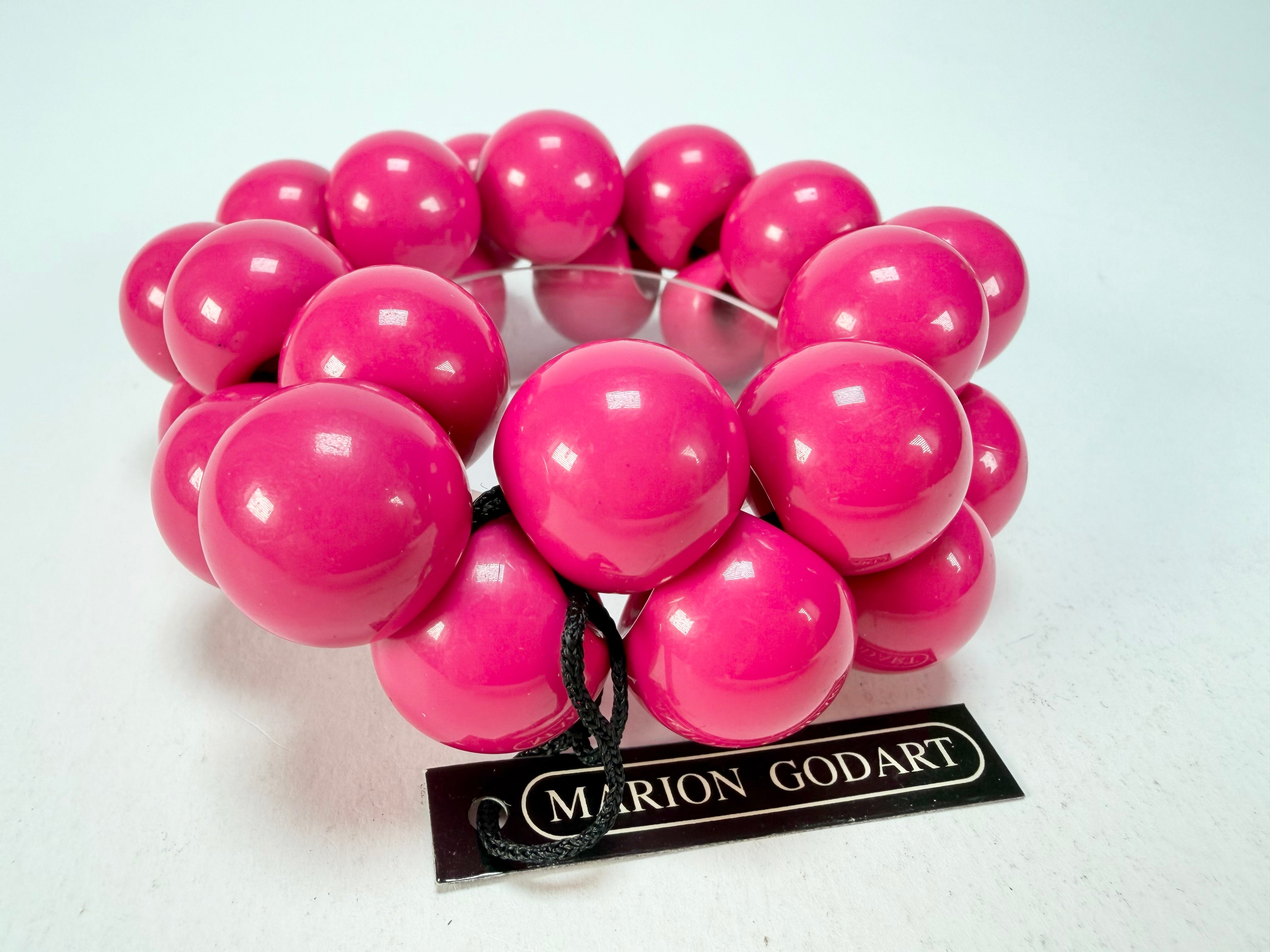 Marion Godart - Grapes "Poignée" Hot Pink Large Cluster Elasticated Resin Bracelet
