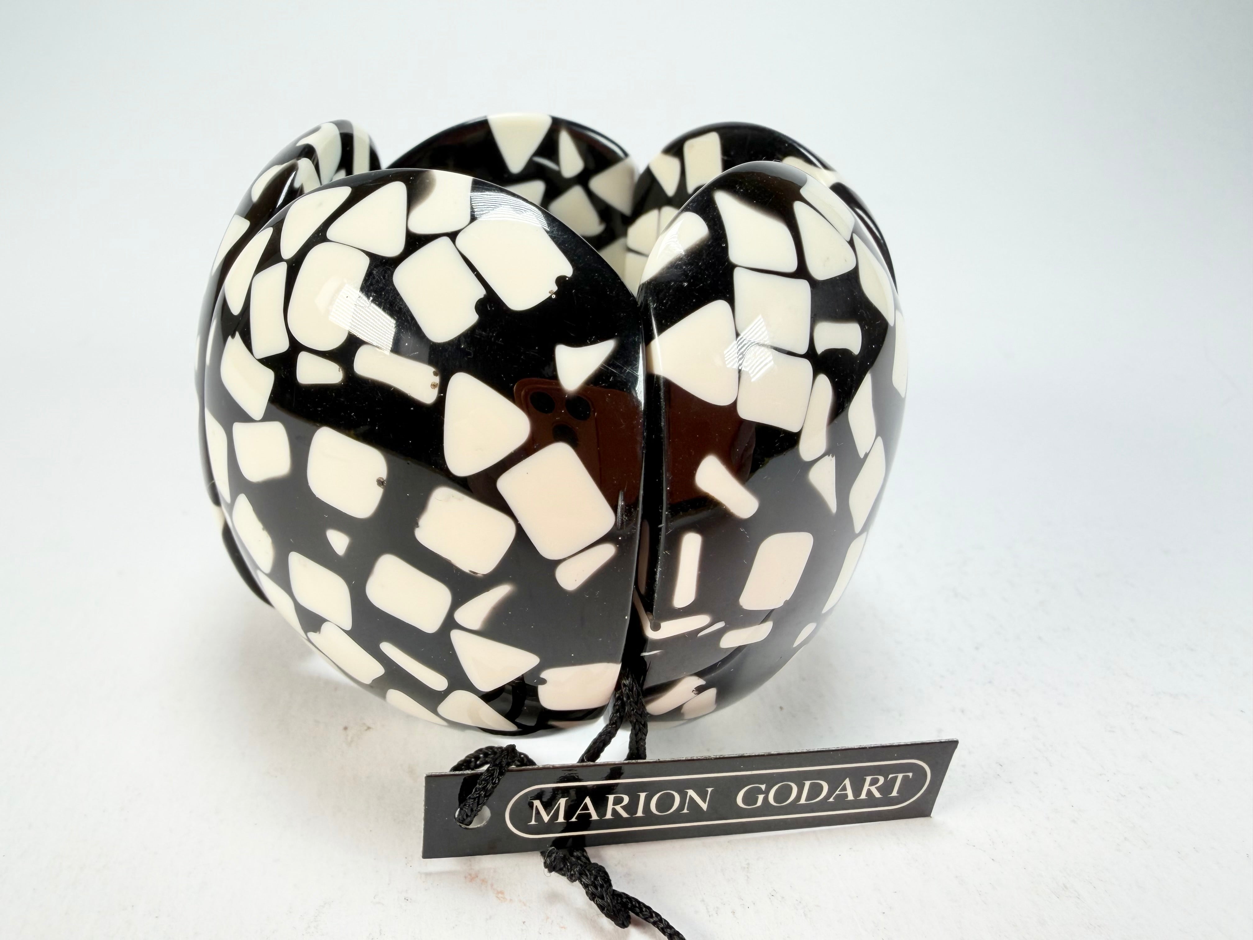 Marion Godart - Confetti "Cinq Pièces" Black & White Elasticated Resin Bracelet