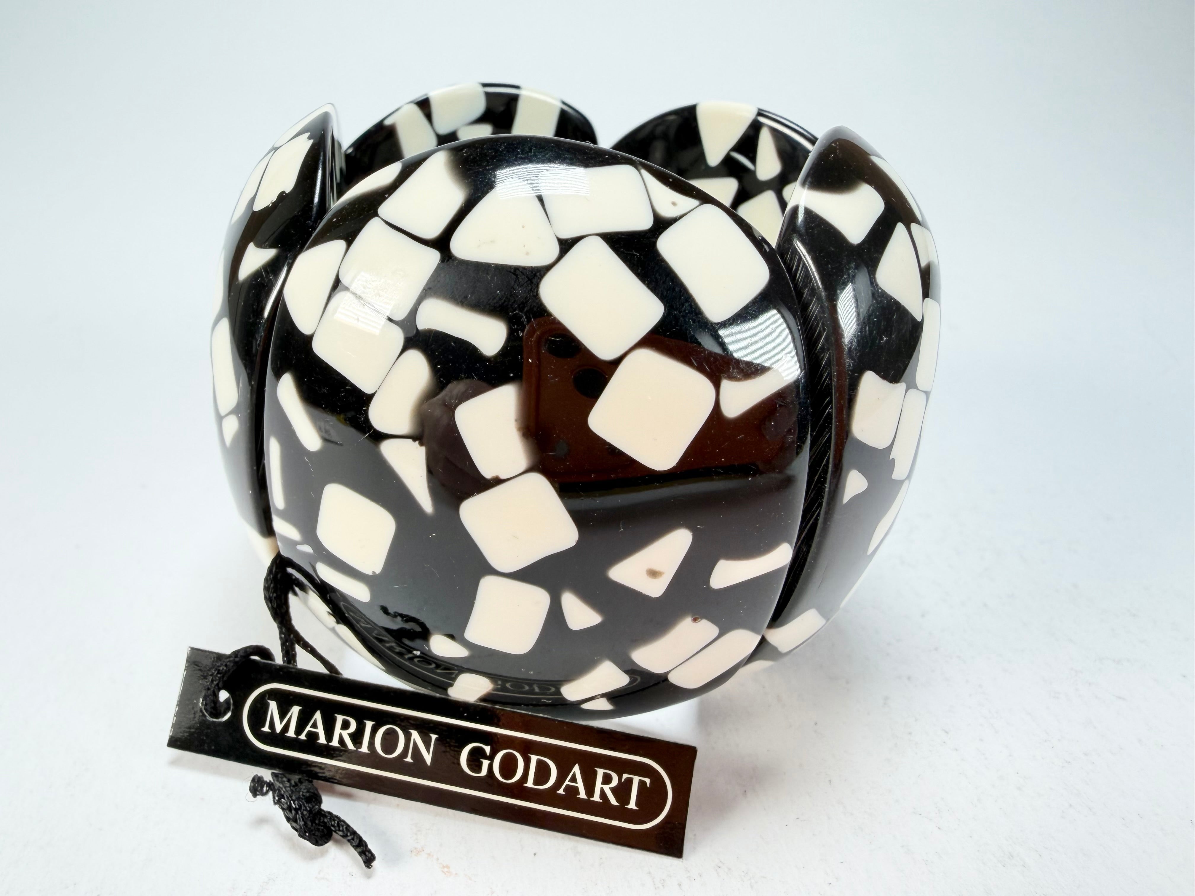 Marion Godart - Confetti "Cinq Pièces" Black & White Elasticated Resin Bracelet