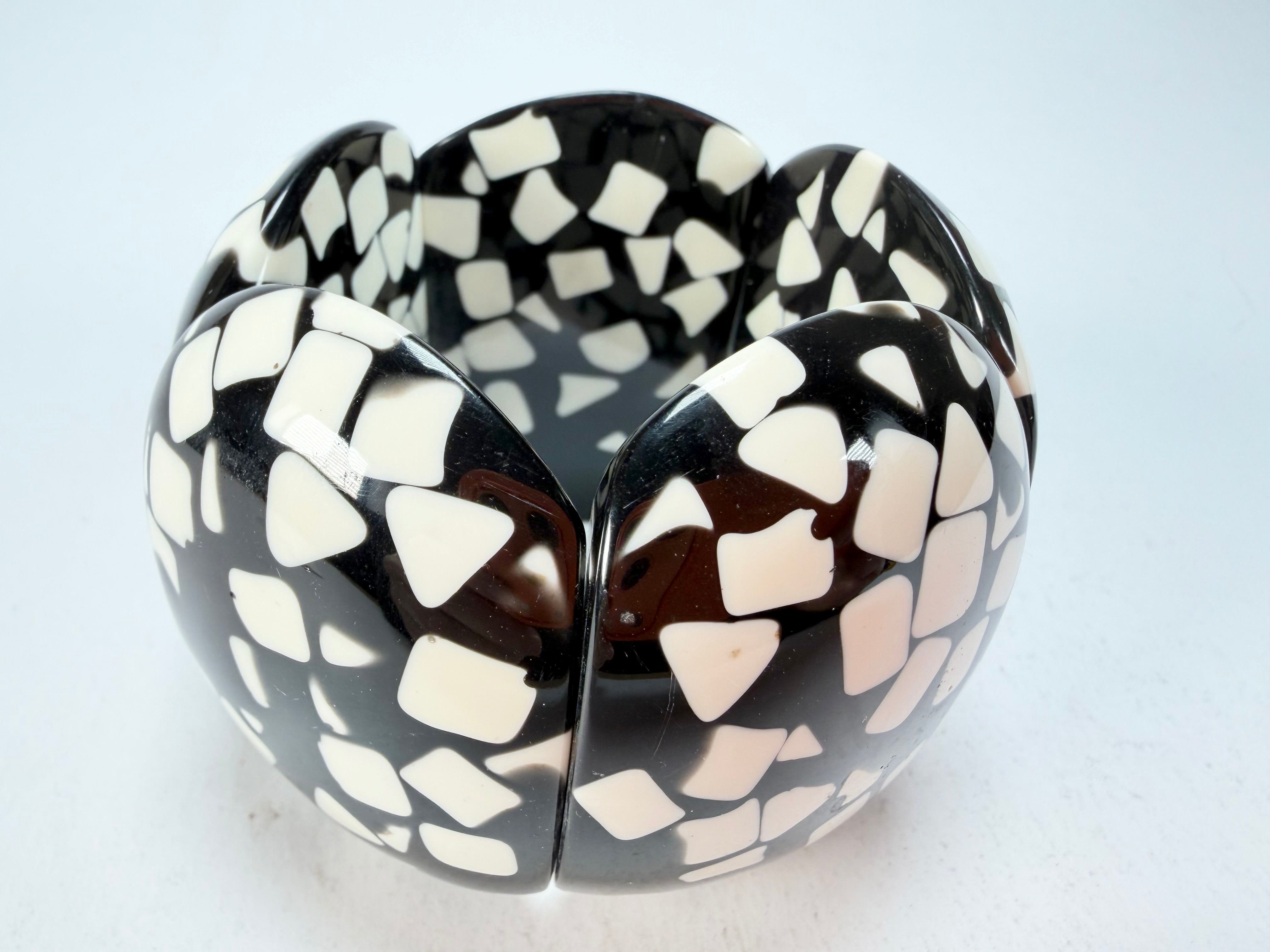 Marion Godart - Confetti "Cinq Pièces" Black & White Elasticated Resin Bracelet