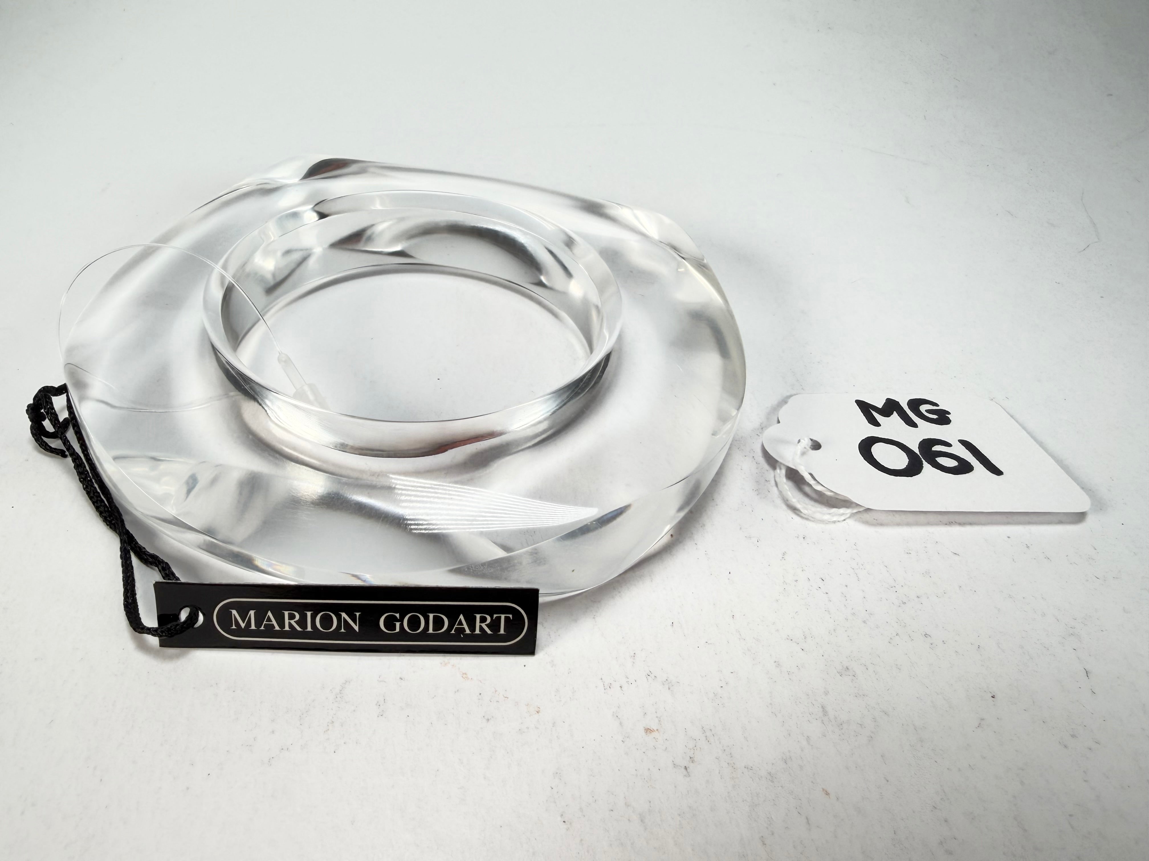 Marion Godart - Perspextive "Anneaux Planétaires" Cristal Solid Round Bangle