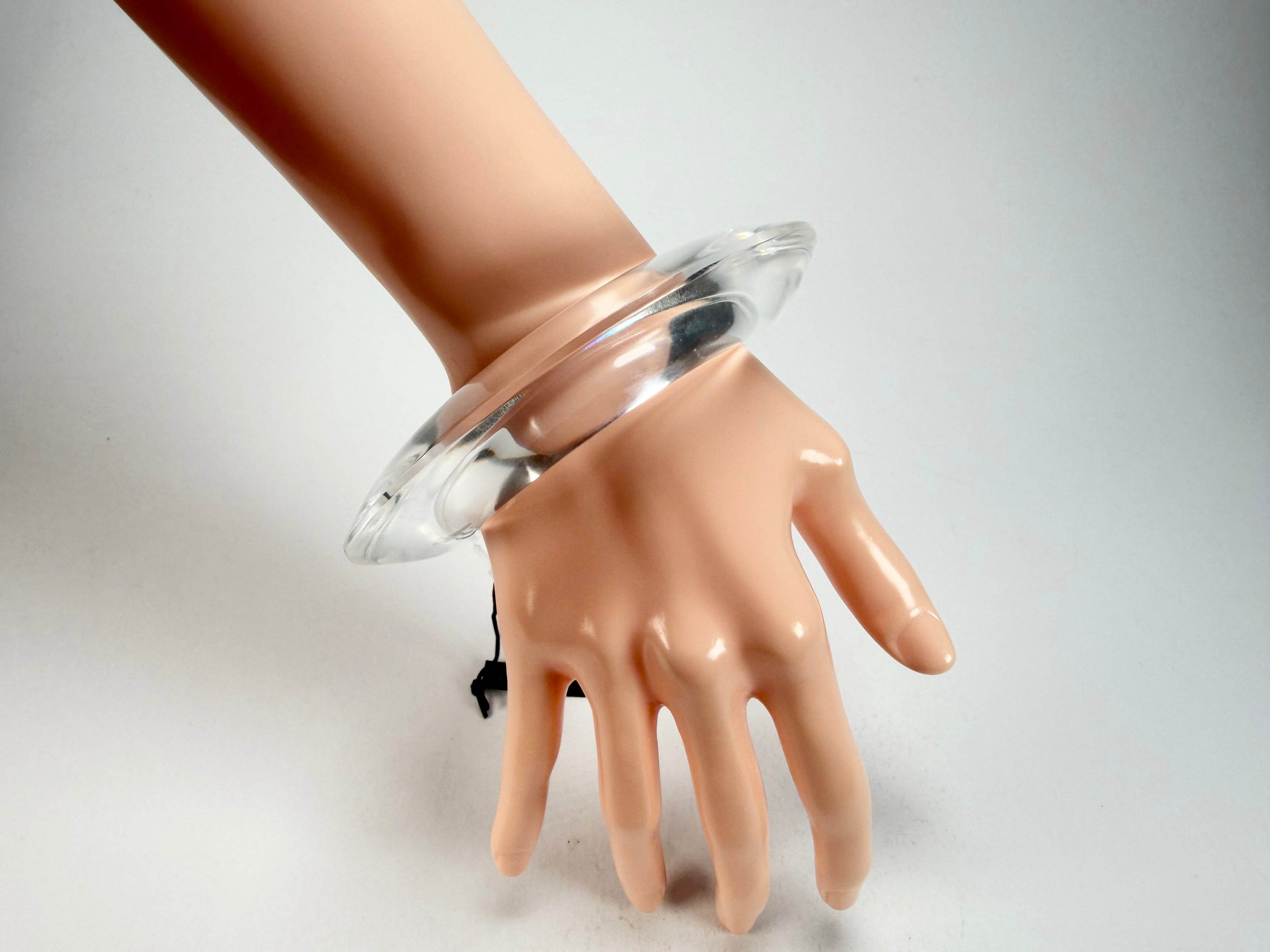 Marion Godart - Perspextive "Anneaux Planétaires" Cristal Solid Round Bangle
