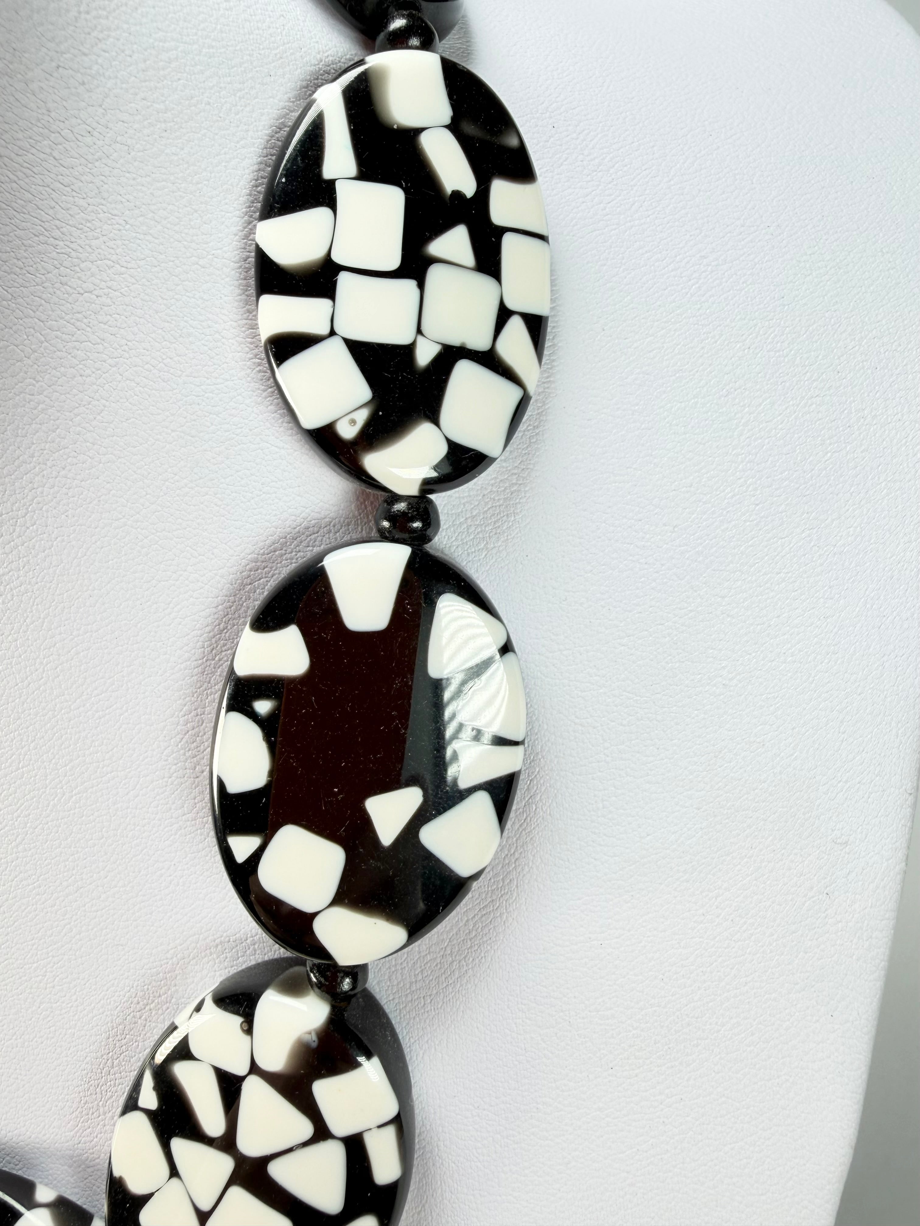 Marion Godart - Confetti "Forme Ovale" Black & White Resin Necklace