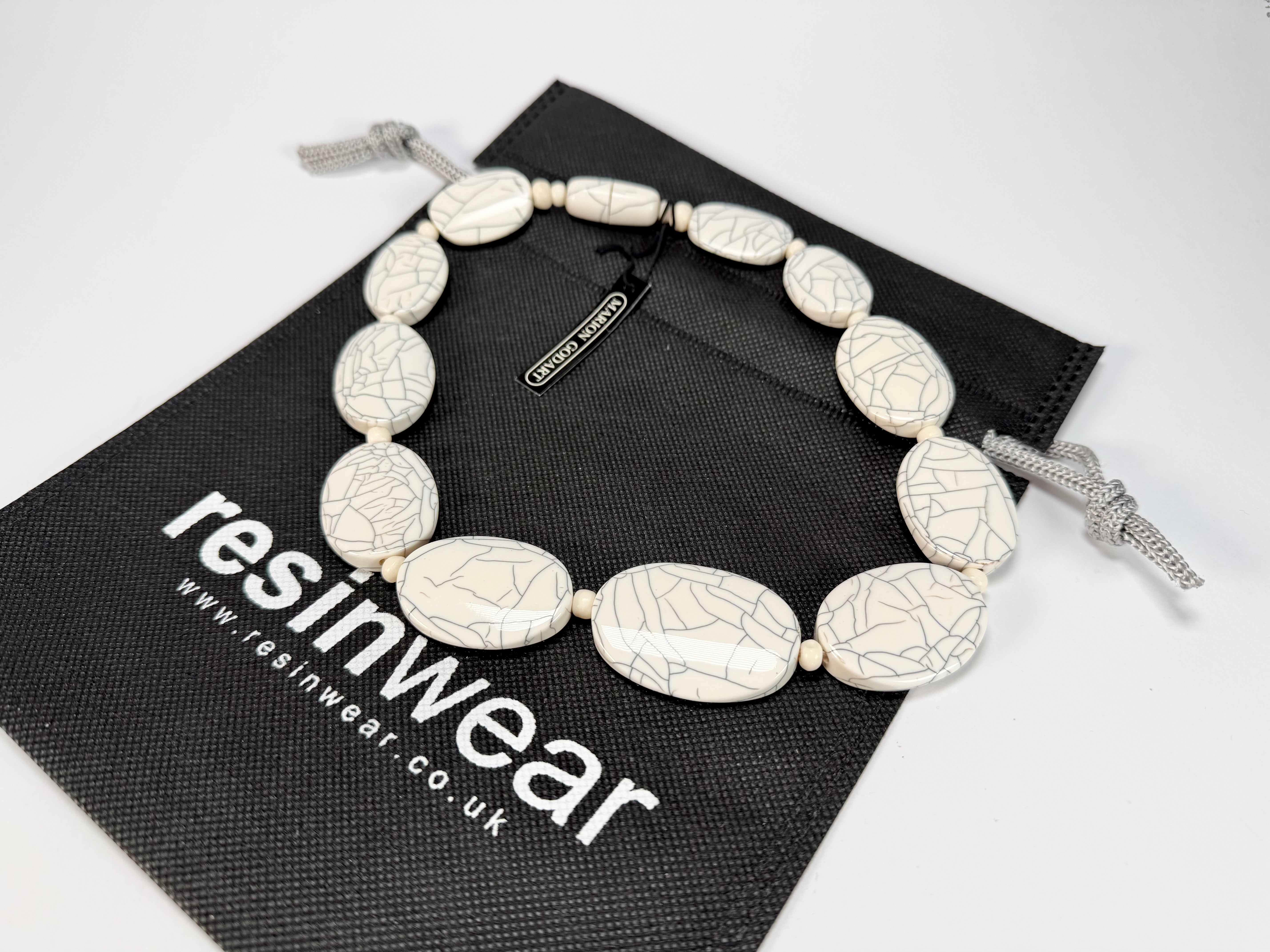 Marion Godart - Fragmental "Forme Ovale" Cream Resin Necklace