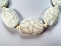 Marion Godart - Fragmental "Forme Ovale" Cream Resin Necklace