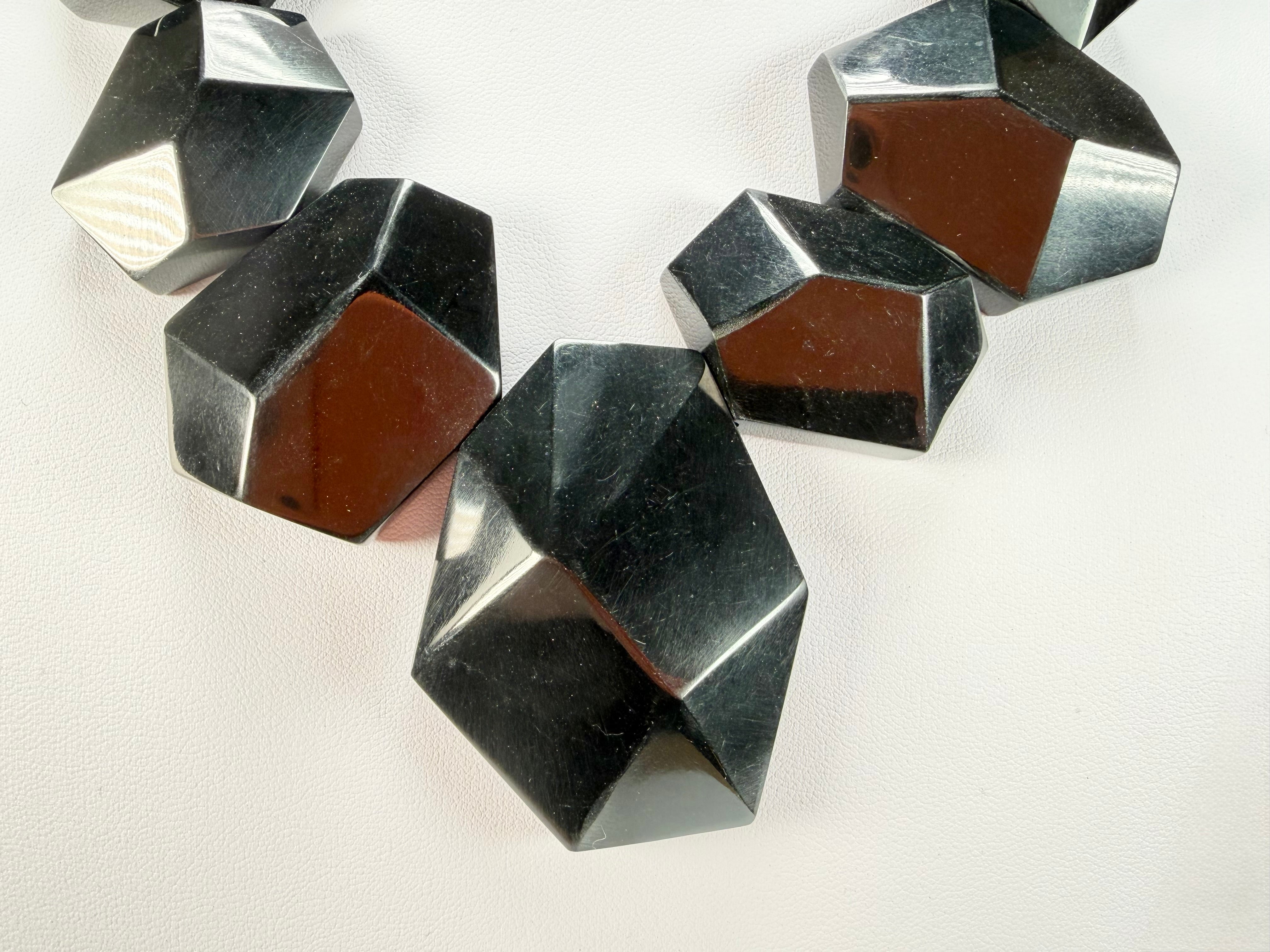 Marion Godart - Fragmental "Formation Rocheuse" Black Resin Necklace