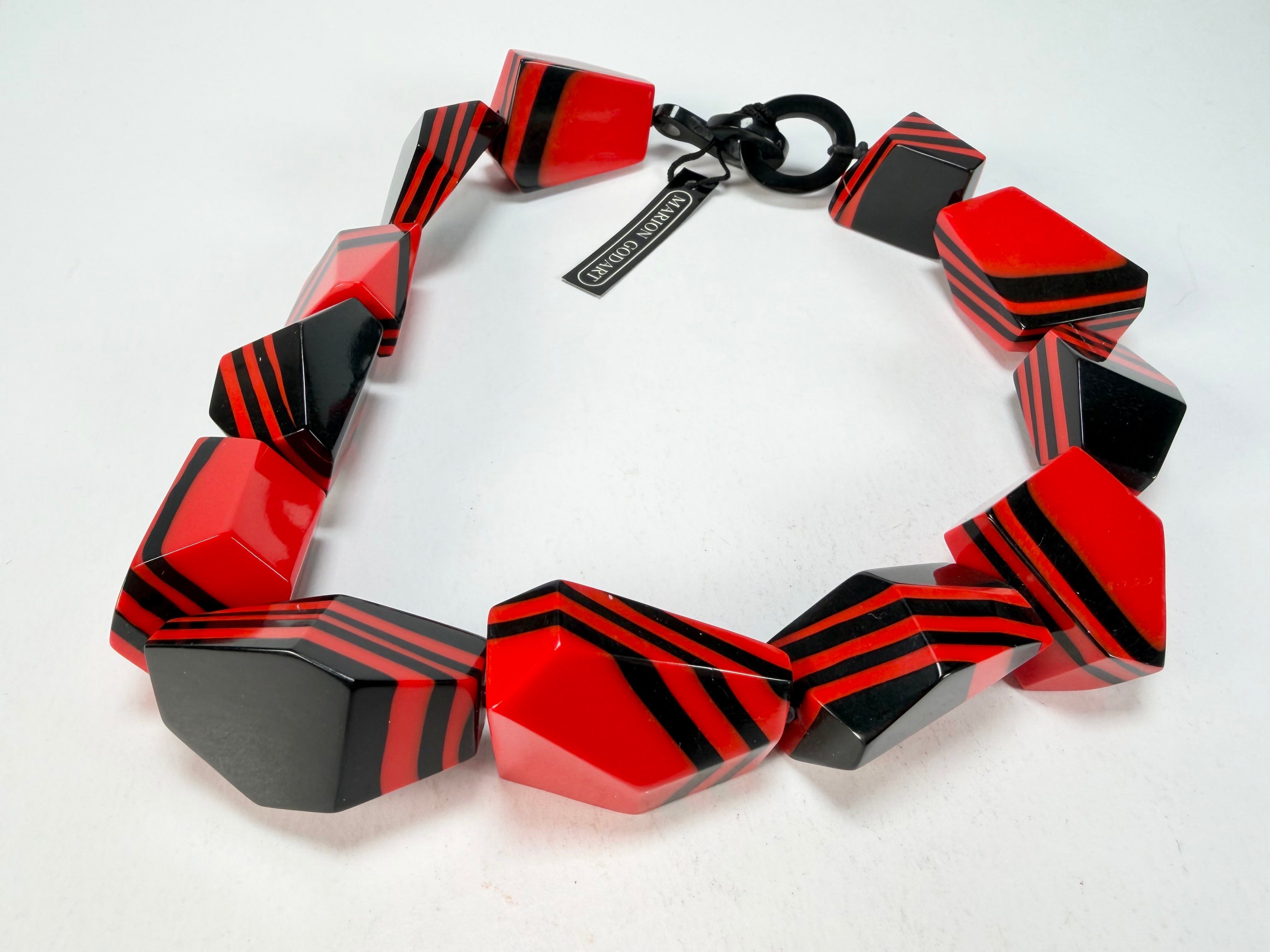 Marion Godart - Fragmental "Bord Dentelé" Black & Red Resin Necklace