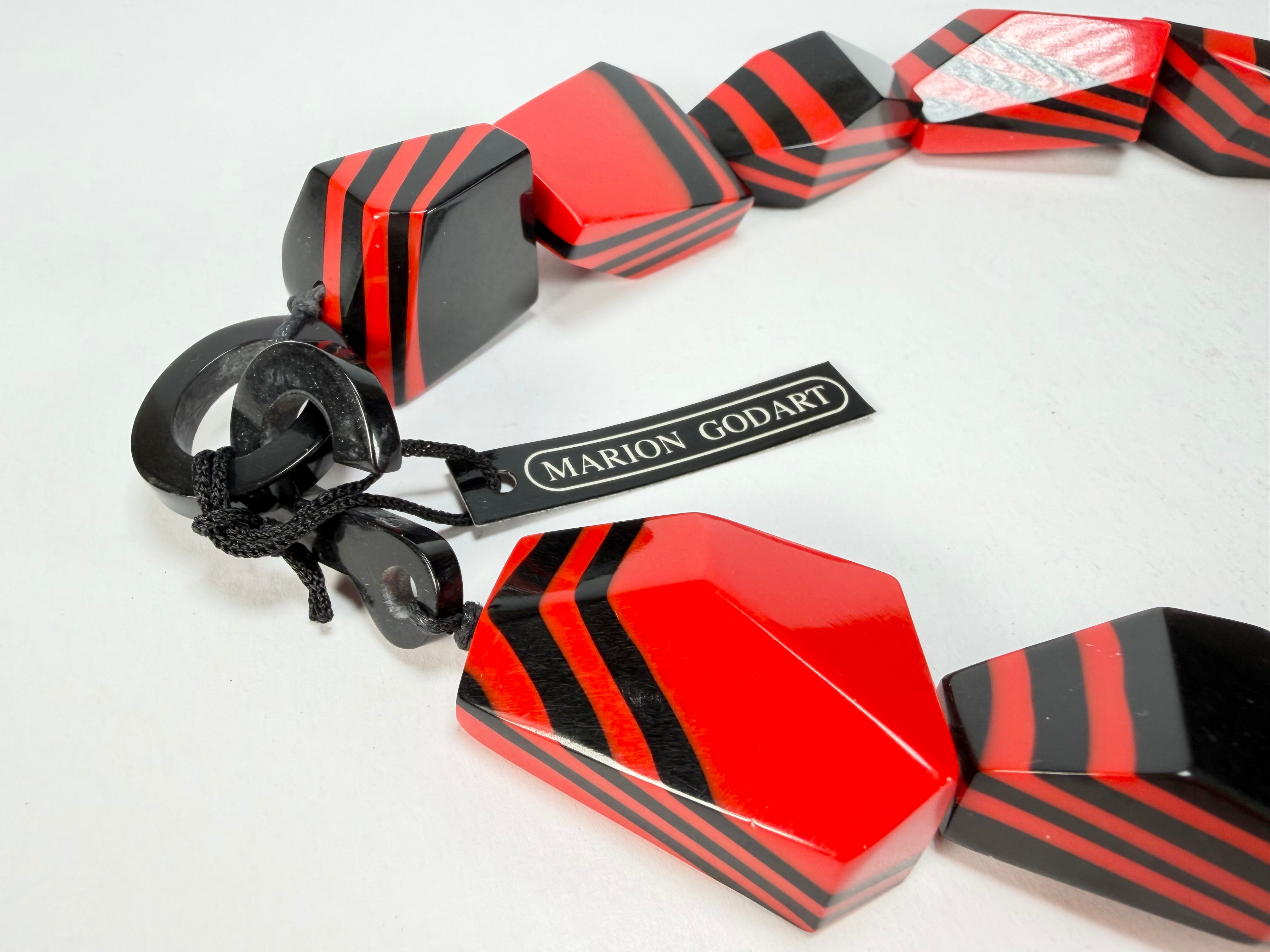 Marion Godart - Fragmental "Bord Dentelé" Black & Red Resin Necklace