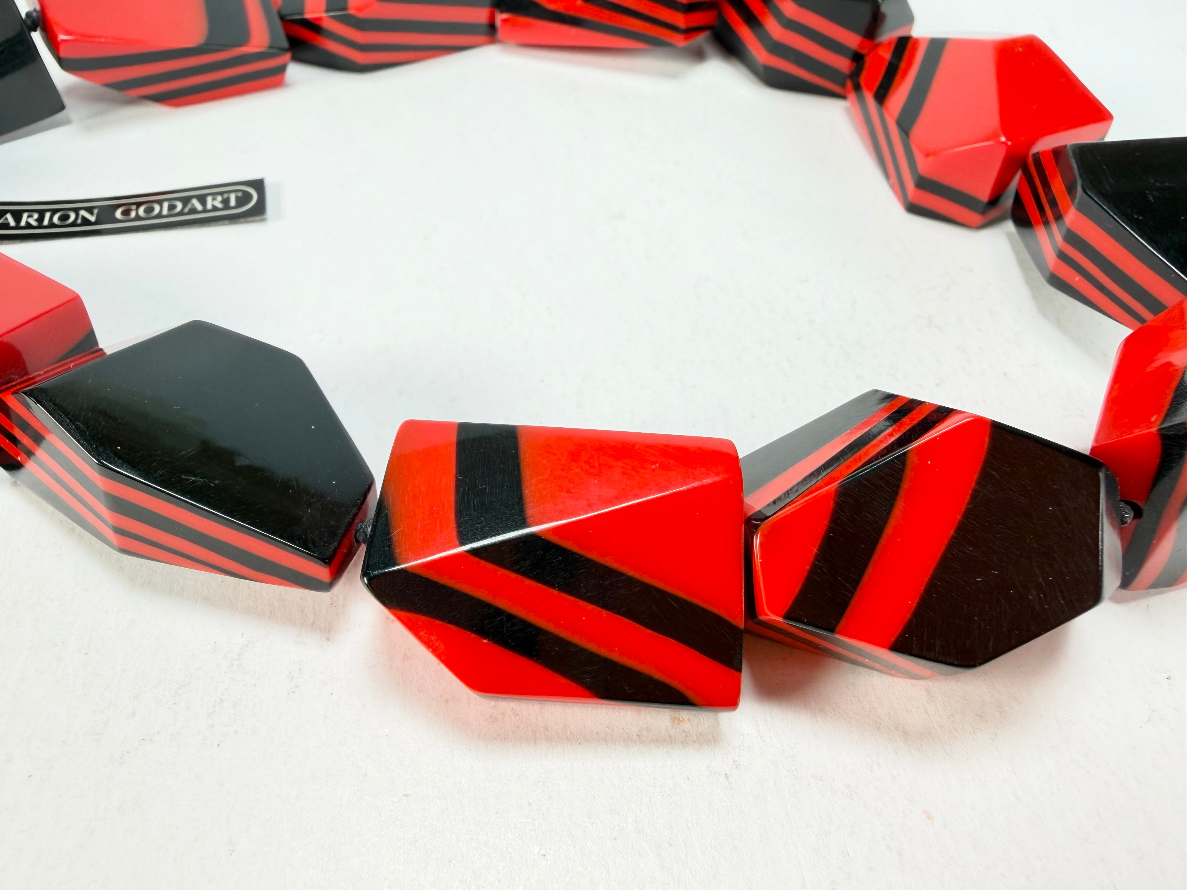 Marion Godart - Fragmental "Bord Dentelé" Black & Red Resin Necklace