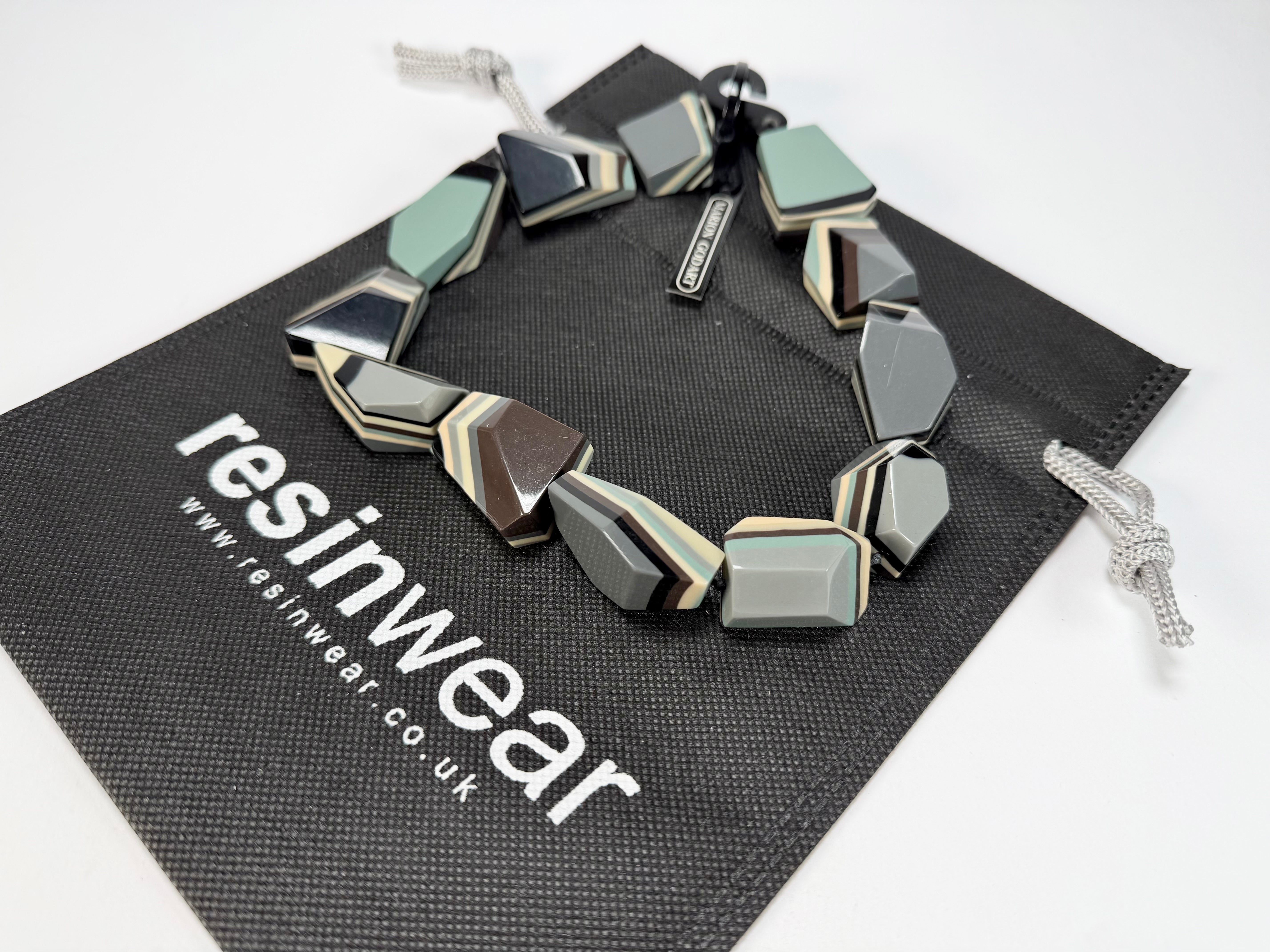 Marion Godart - Fragmental "Bord Dentelé" Neutral Mix Resin Necklace