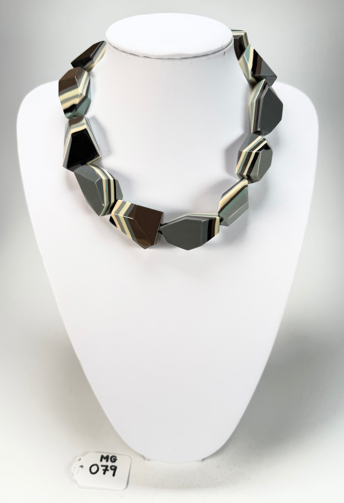 Marion Godart - Fragmental "Bord Dentelé" Neutral Mix Resin Necklace
