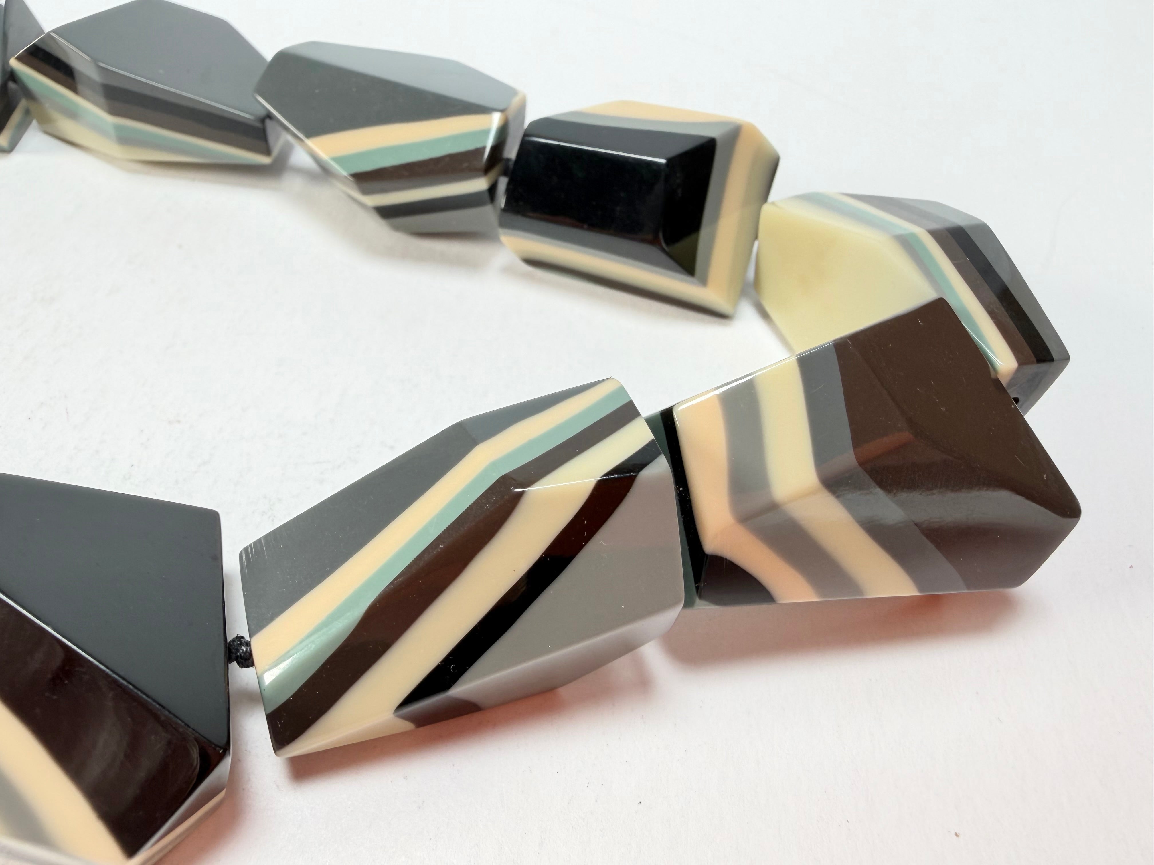 Marion Godart - Fragmental "Bord Dentelé" Neutral Mix Resin Necklace