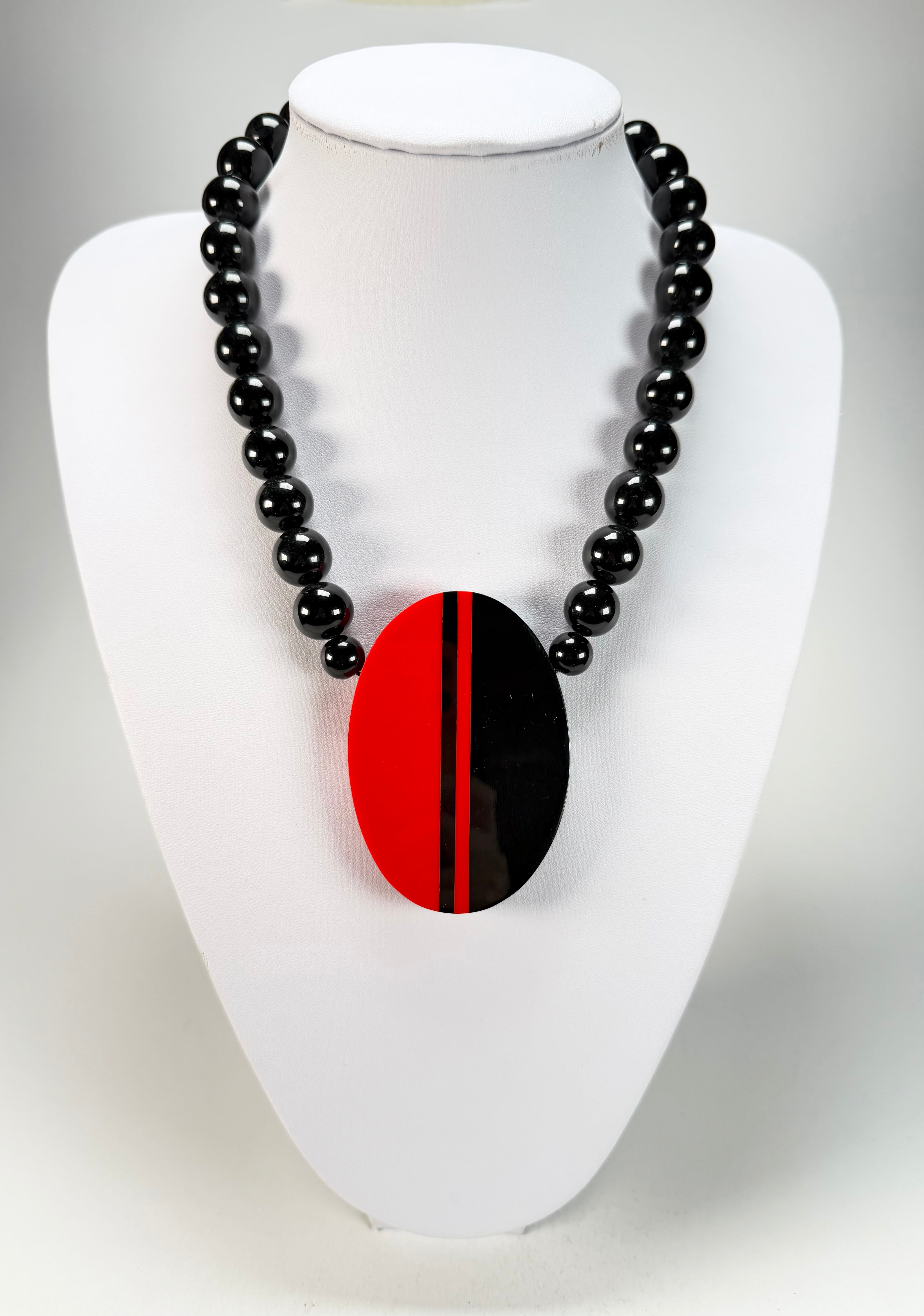 Marion Godart - Monochrome "Lumière Contre Ténèbres" Large Pendant Resin Necklace
