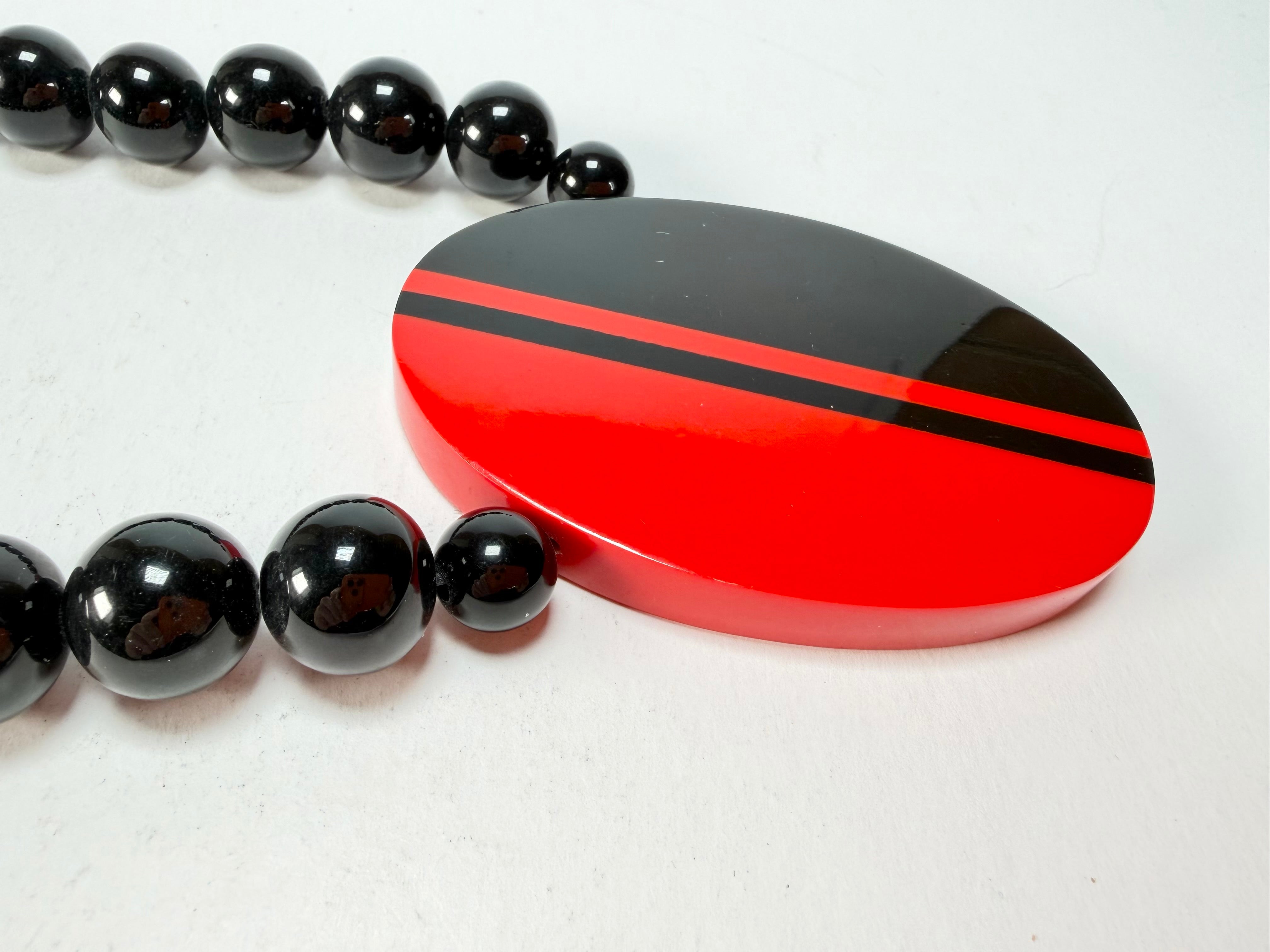Marion Godart - Monochrome "Lumière Contre Ténèbres" Large Pendant Resin Necklace