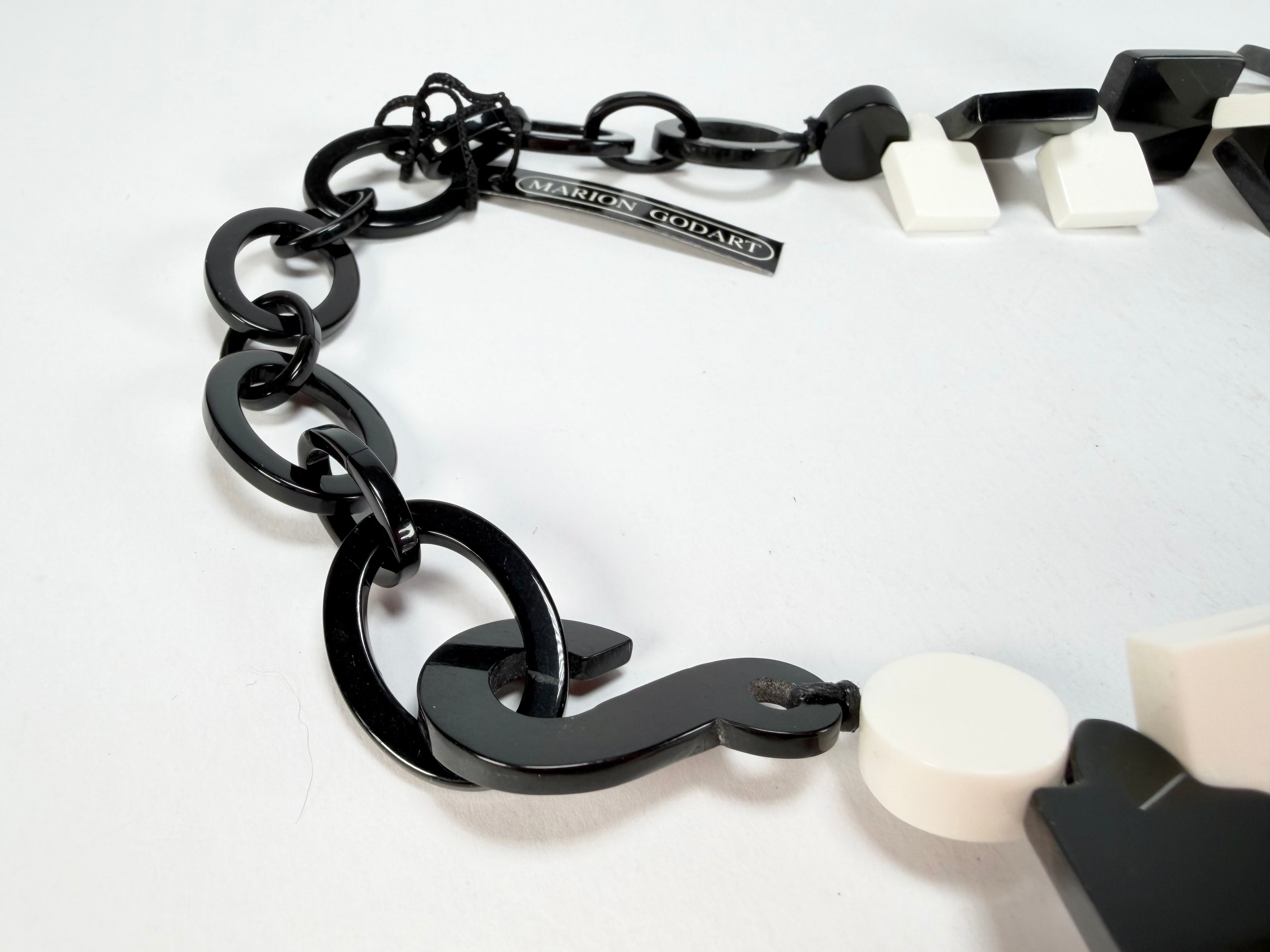 Marion Godart - Monochrome "Draps Tombés" Black & White Resin Necklace
