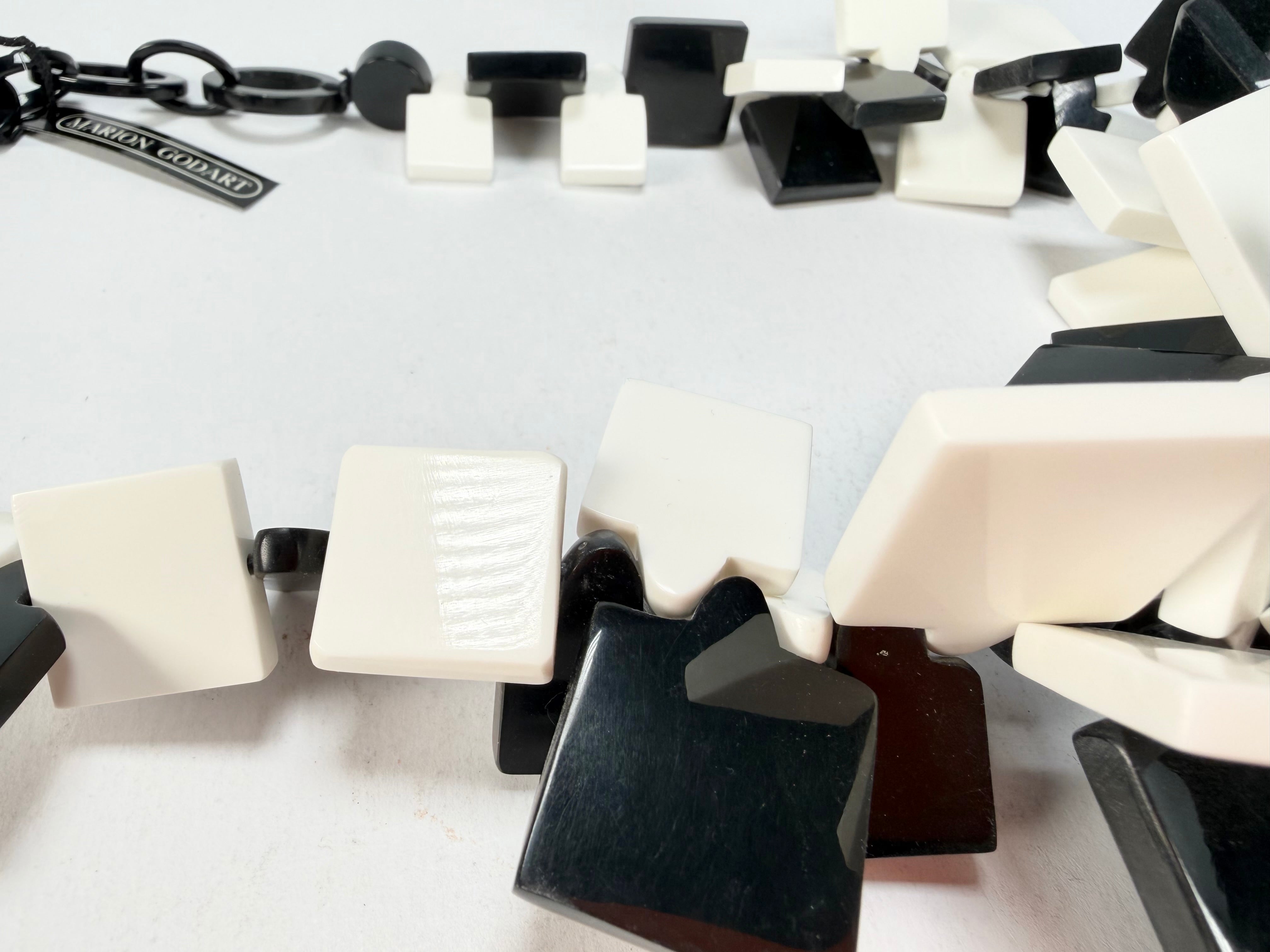 Marion Godart - Monochrome "Draps Tombés" Black & White Resin Necklace