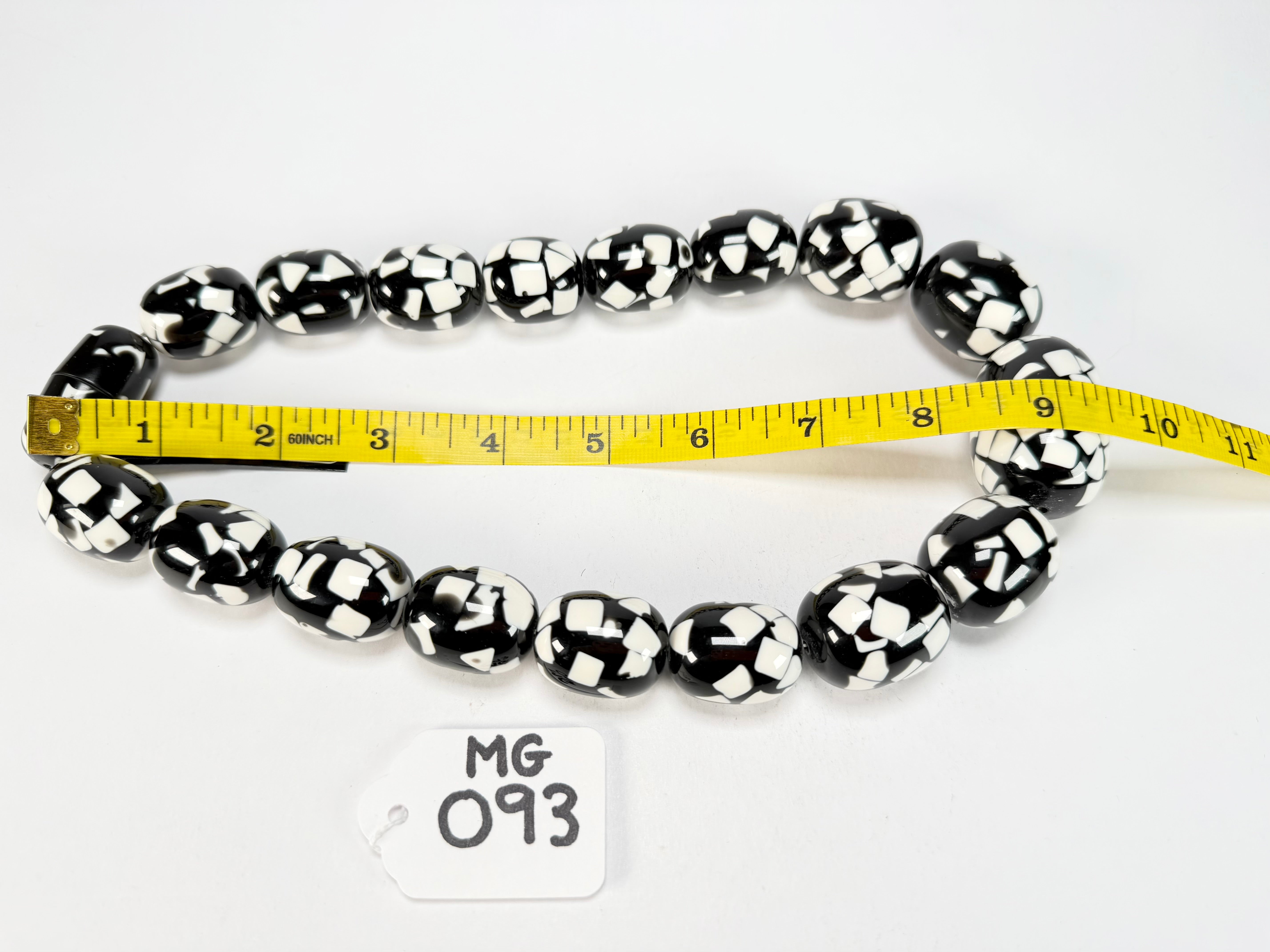 Marion Godart - Confetti "Tonneau Roulant" Black & White Resin Necklace