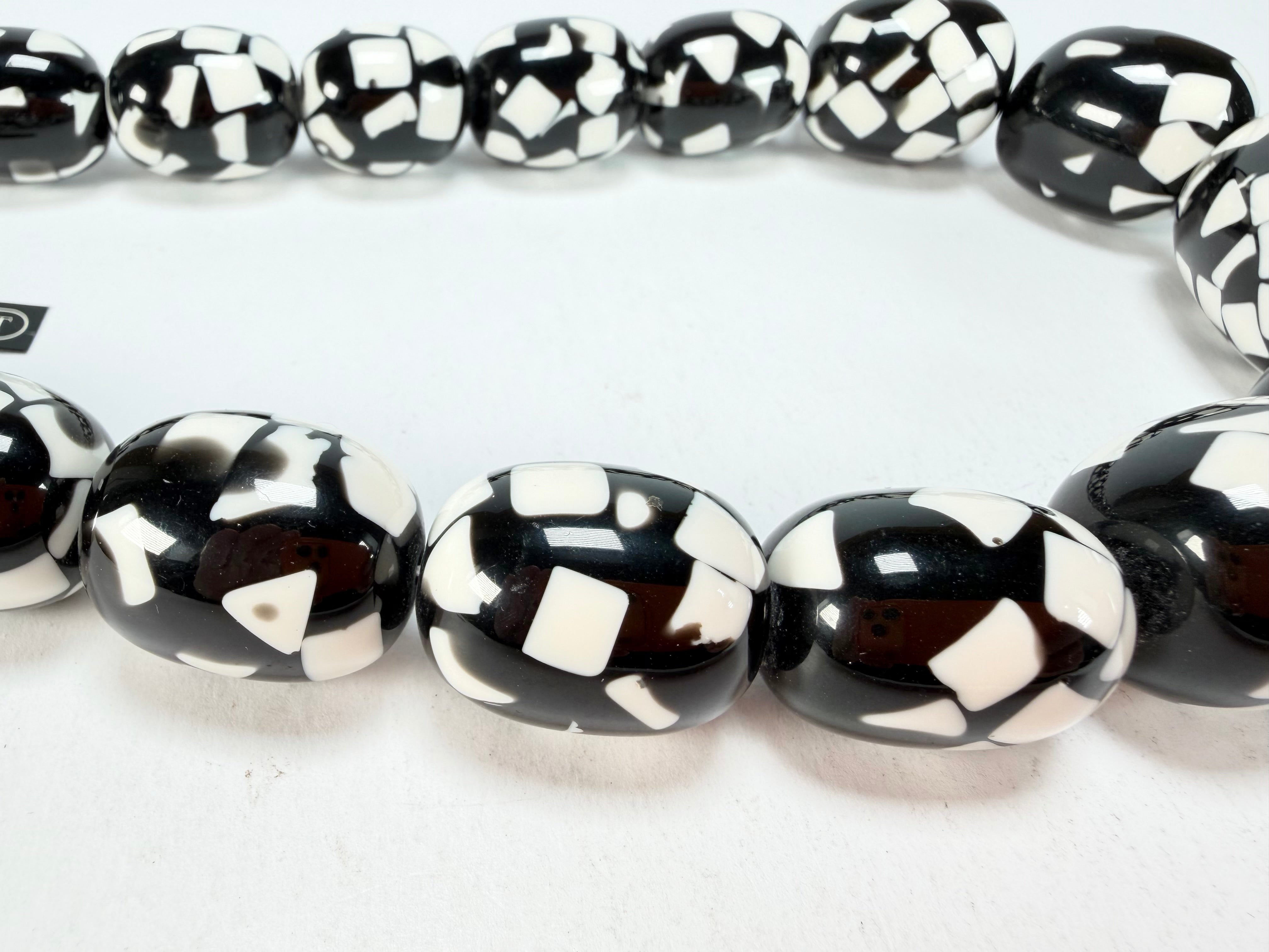 Marion Godart - Confetti "Tonneau Roulant" Black & White Resin Necklace