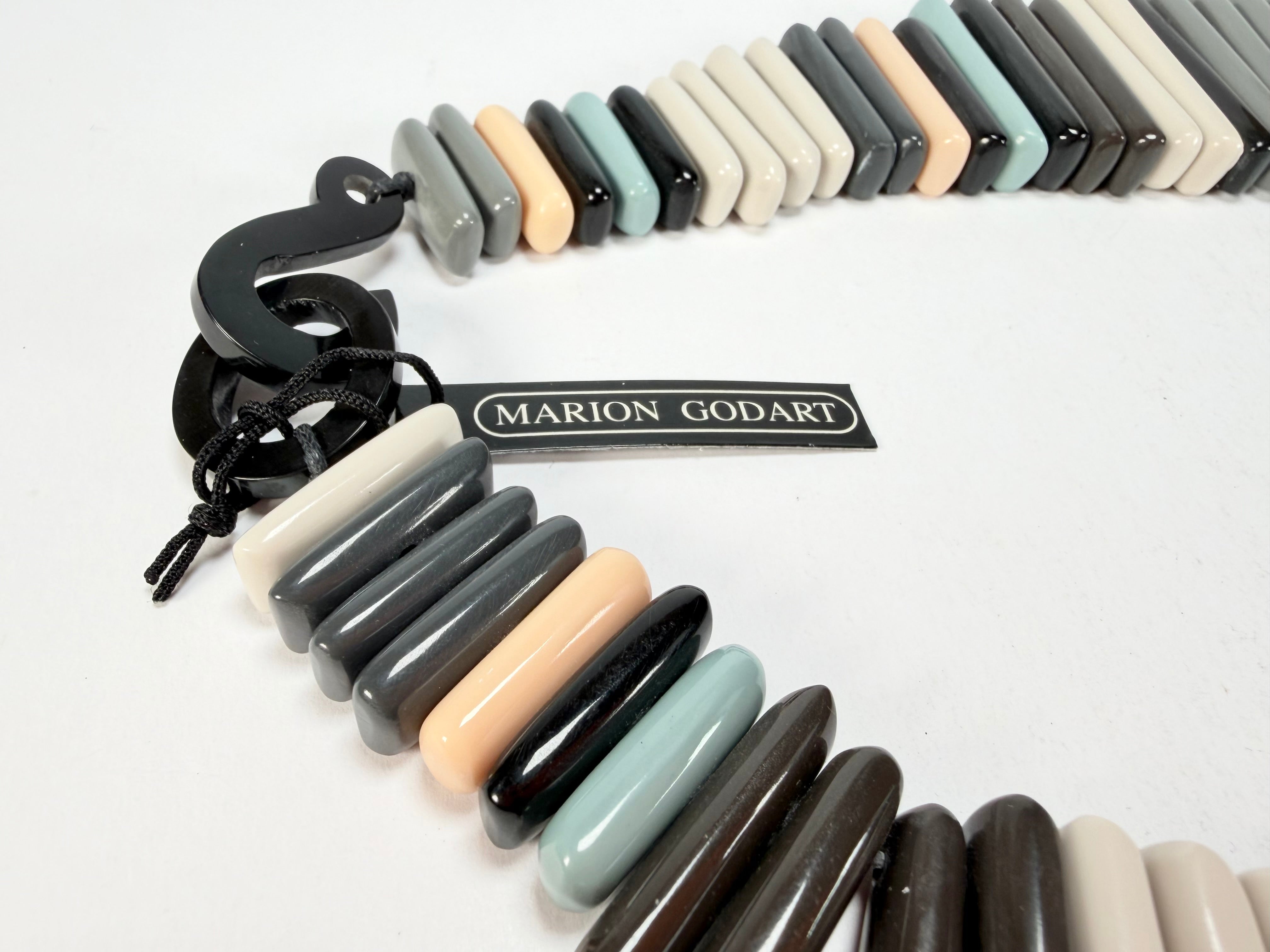 Marion Godart - Natural "Roi De La Tribu" Neutral Mix Resin Necklace