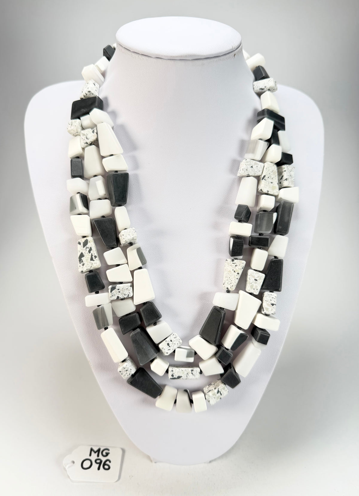 Marion Godart - Fragmental "Tephra" Neutral Mix Resin Necklace