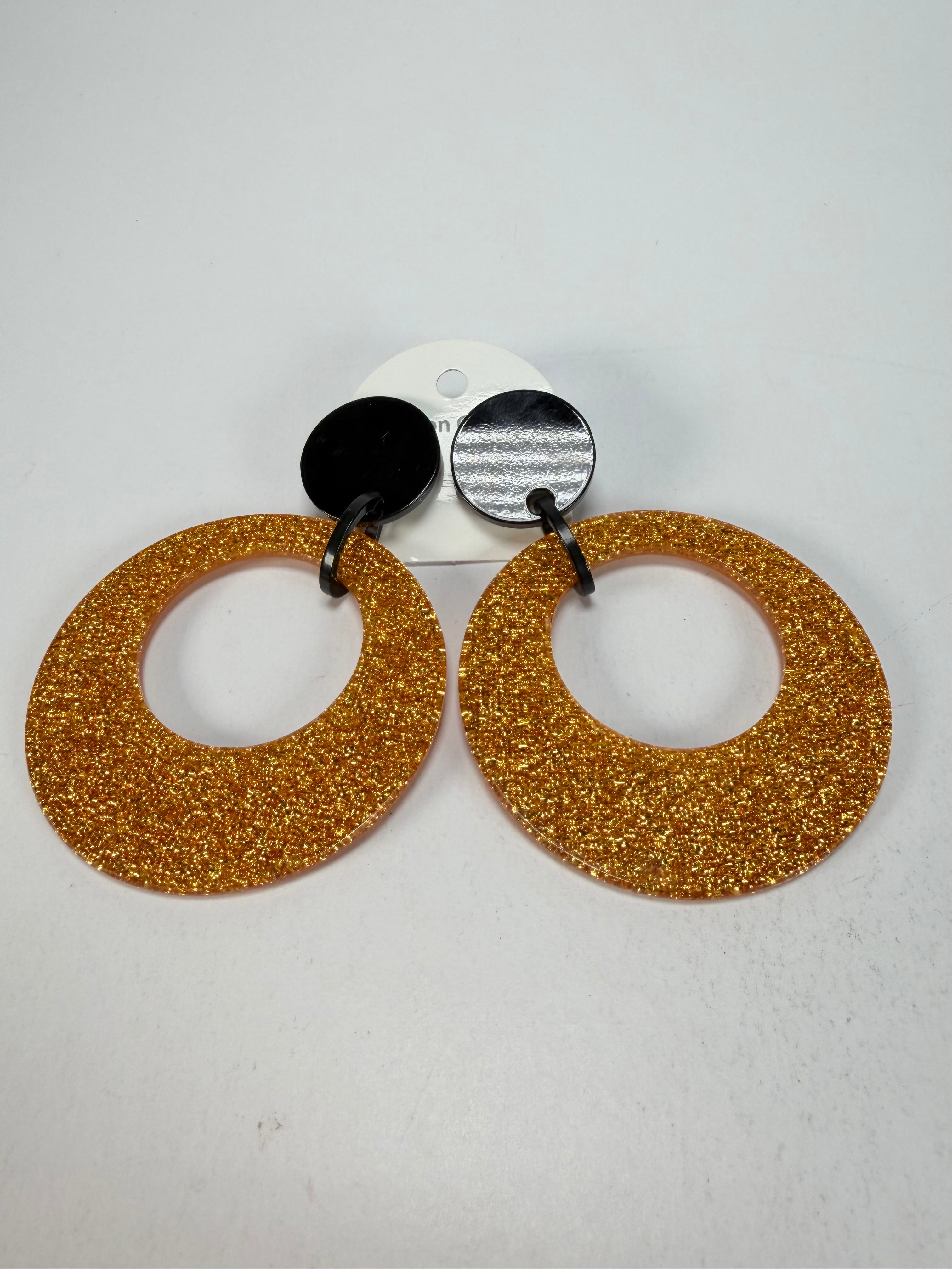 Marion Godart - Sparkle "Cerceaux" Gold Shimmer Resin Clip On Earrings