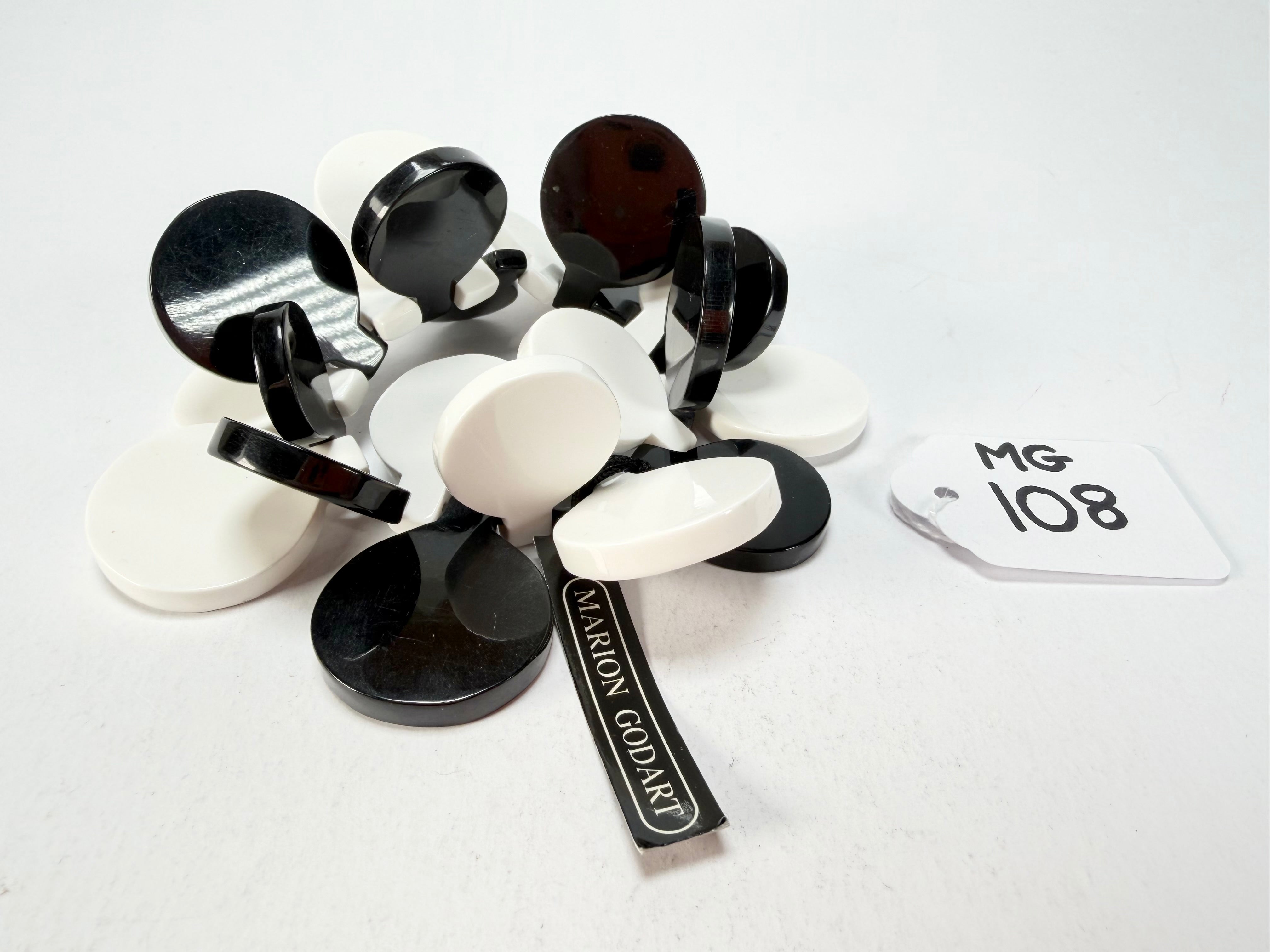 Marion Godart - BSX "Boutons" Monochrome Black & White Elasticated Resin Bracelet