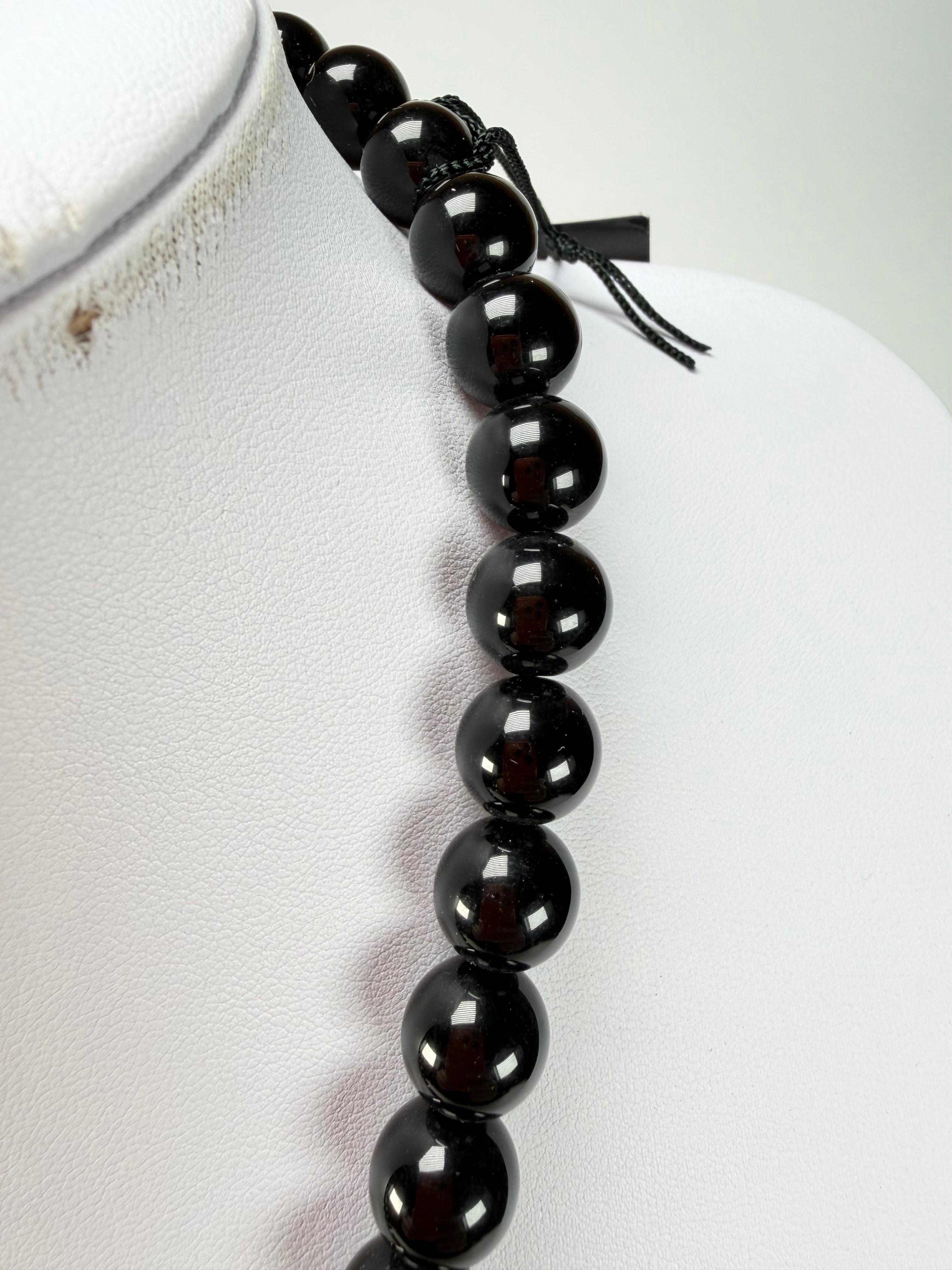 Marion Godart - Natural "Petite Coccinelle" Small Ladybug Pendant Resin Necklace