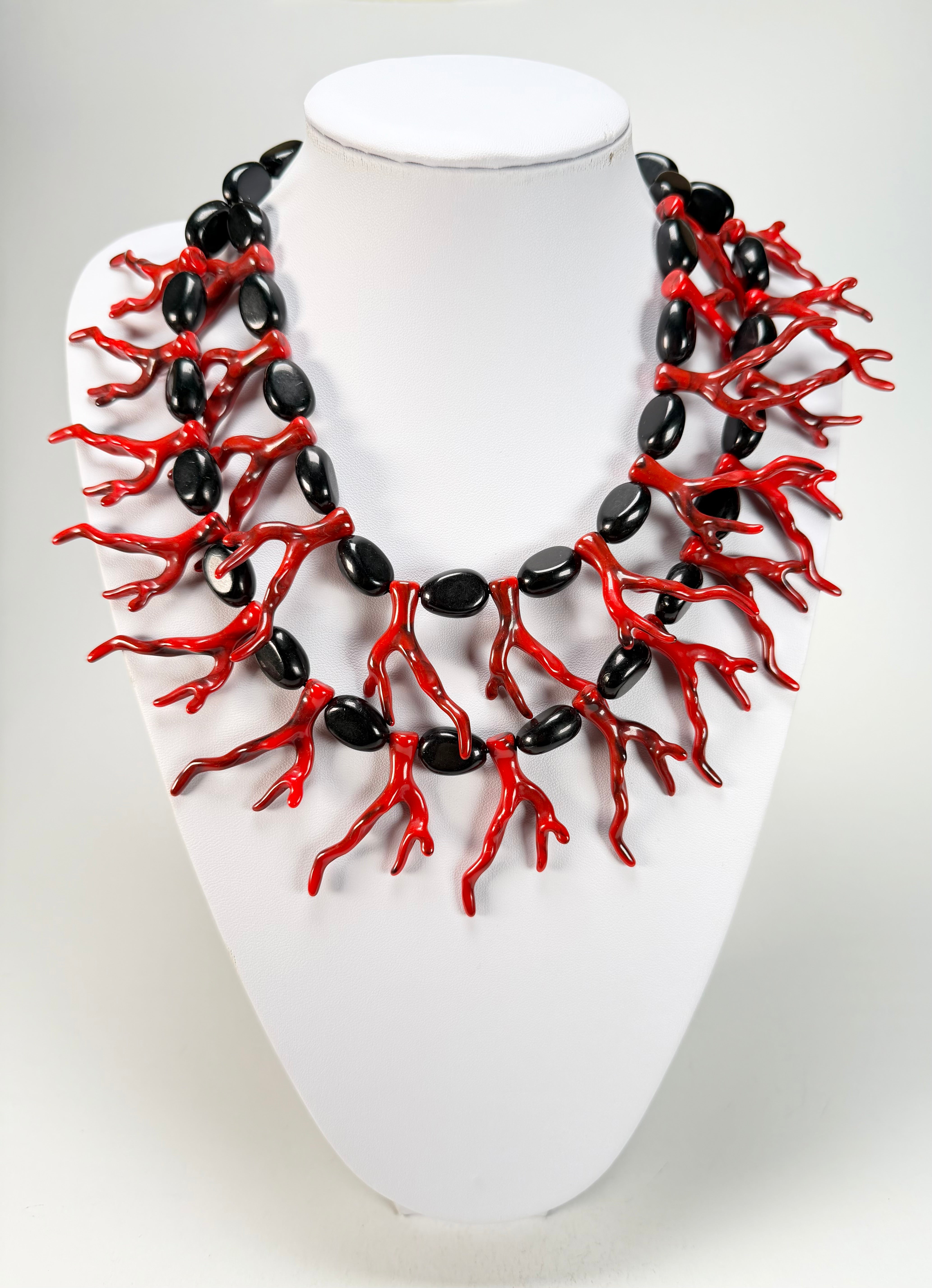 Marion Godart - Fragmental "Lave En Feu" Black & Red Resin Necklace