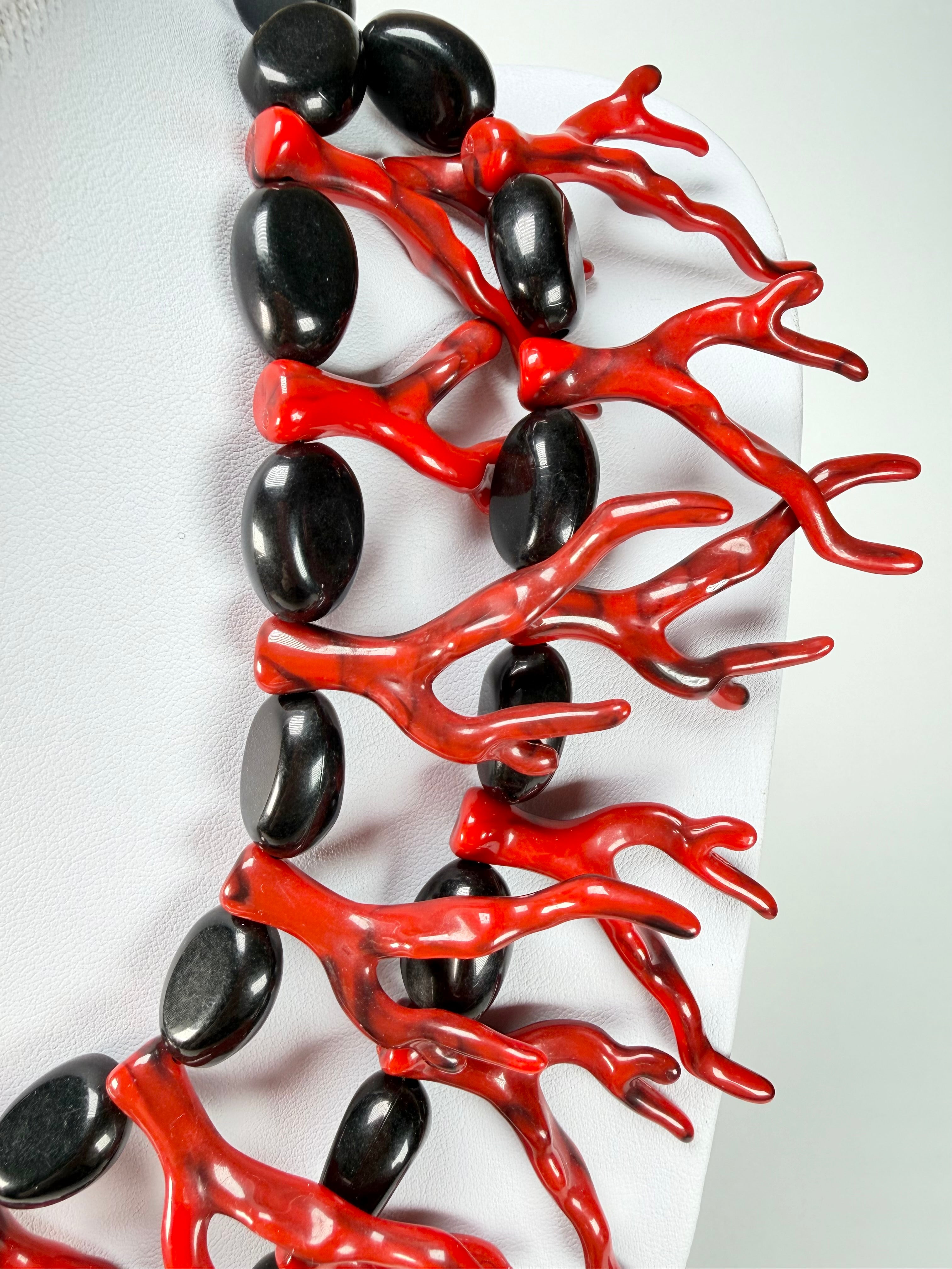 Marion Godart - Fragmental "Lave En Feu" Black & Red Resin Necklace