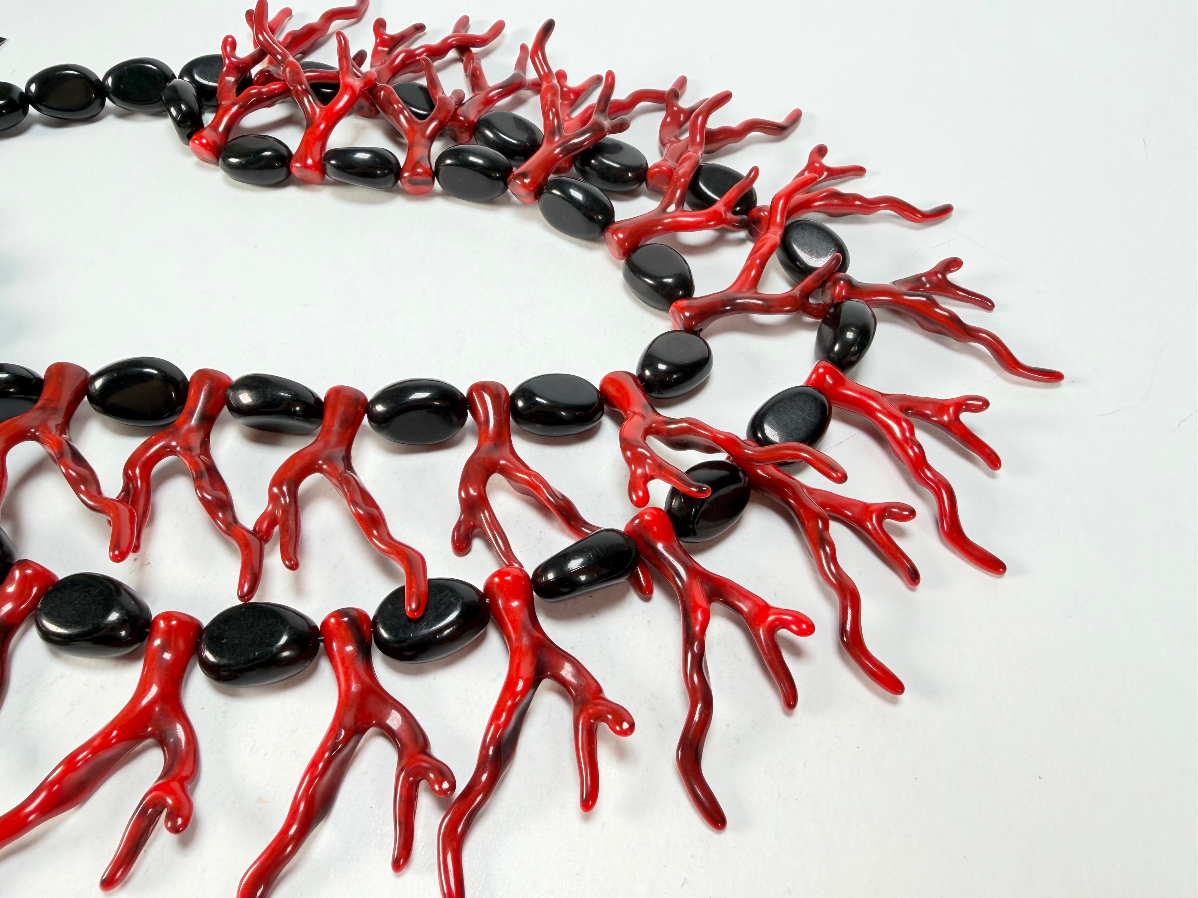 Marion Godart - Fragmental "Lave En Feu" Black & Red Resin Necklace