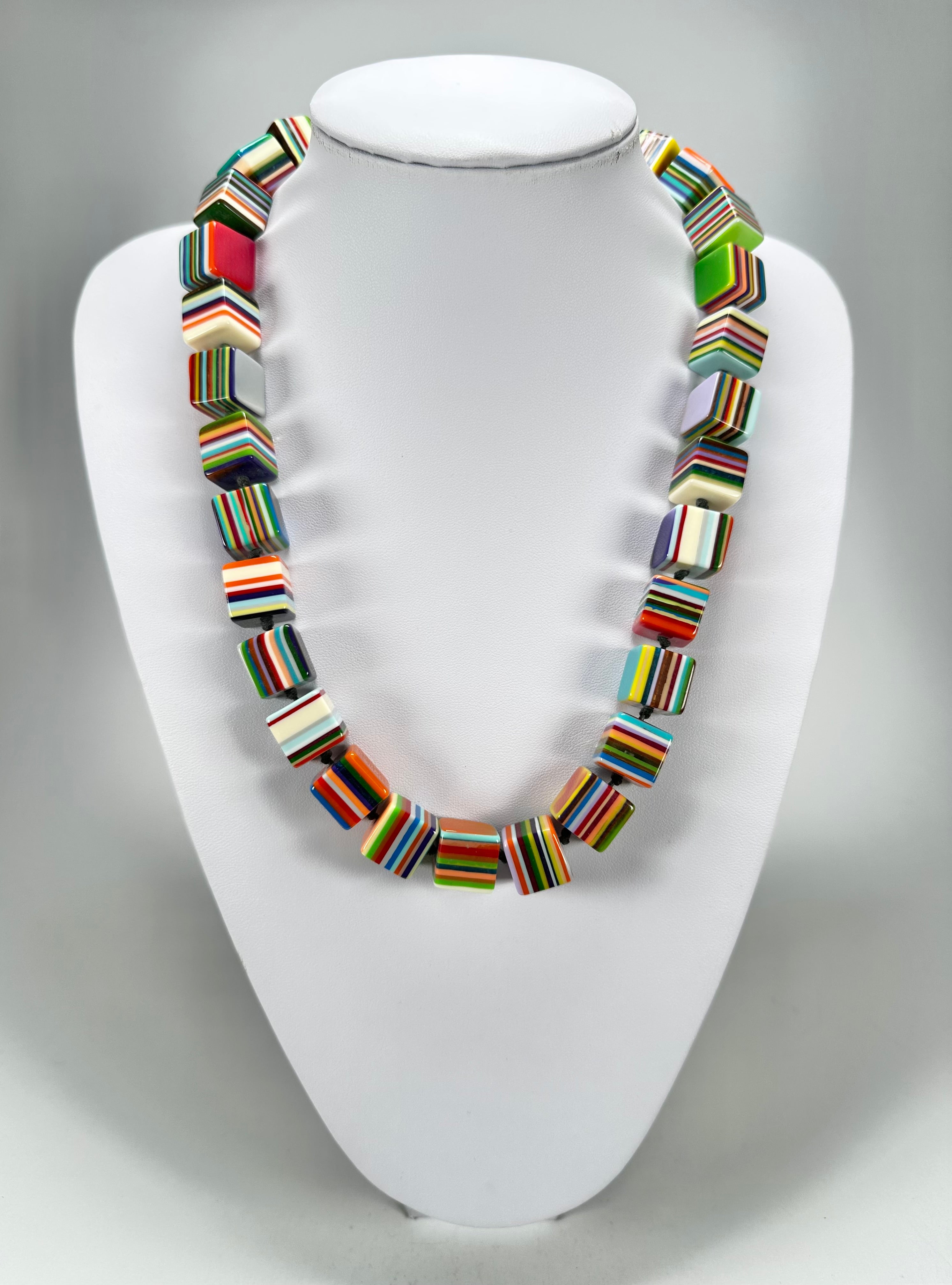 Sobral - Pop Art "Popinho" Small Cubes Resin Necklace ( 000046 )