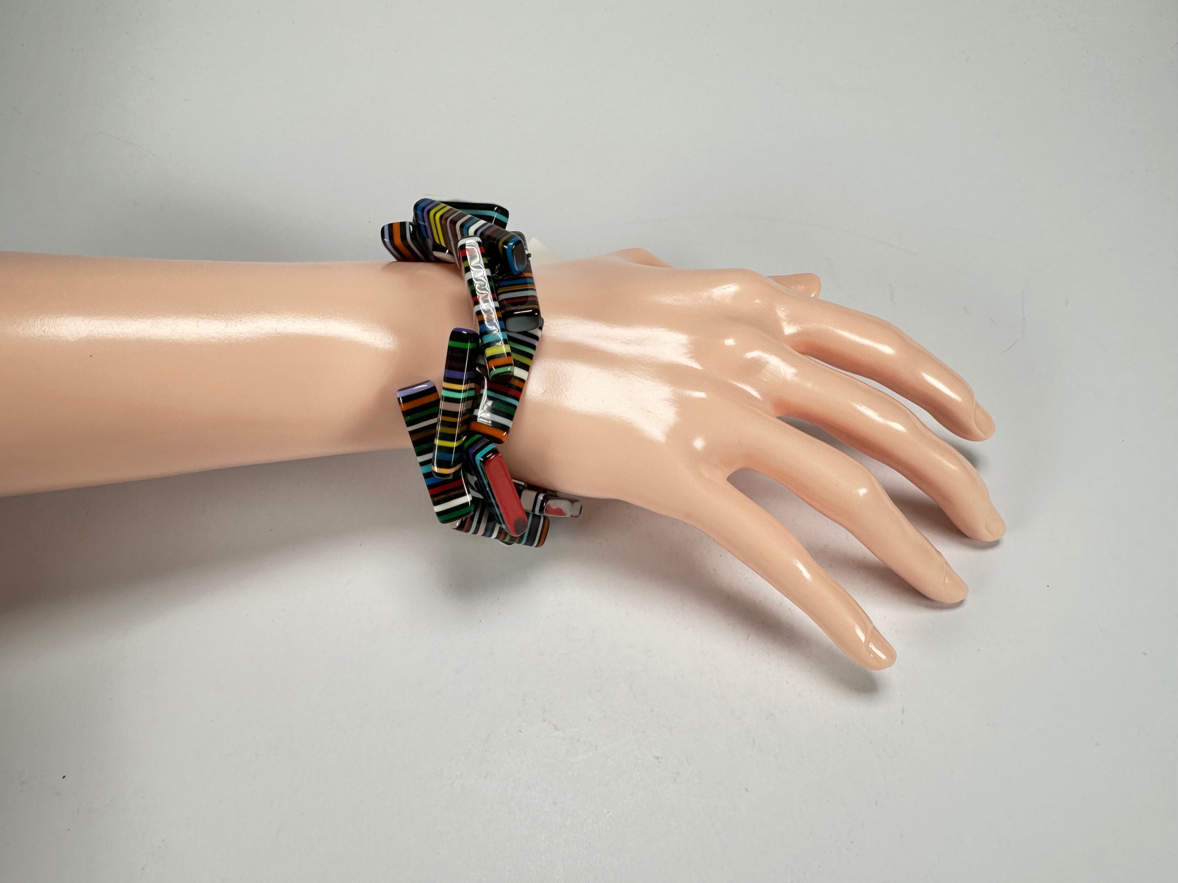 Sobral - Pop Art Noite "1WJP" Elasticated Resin Bracelet ( 003882 )