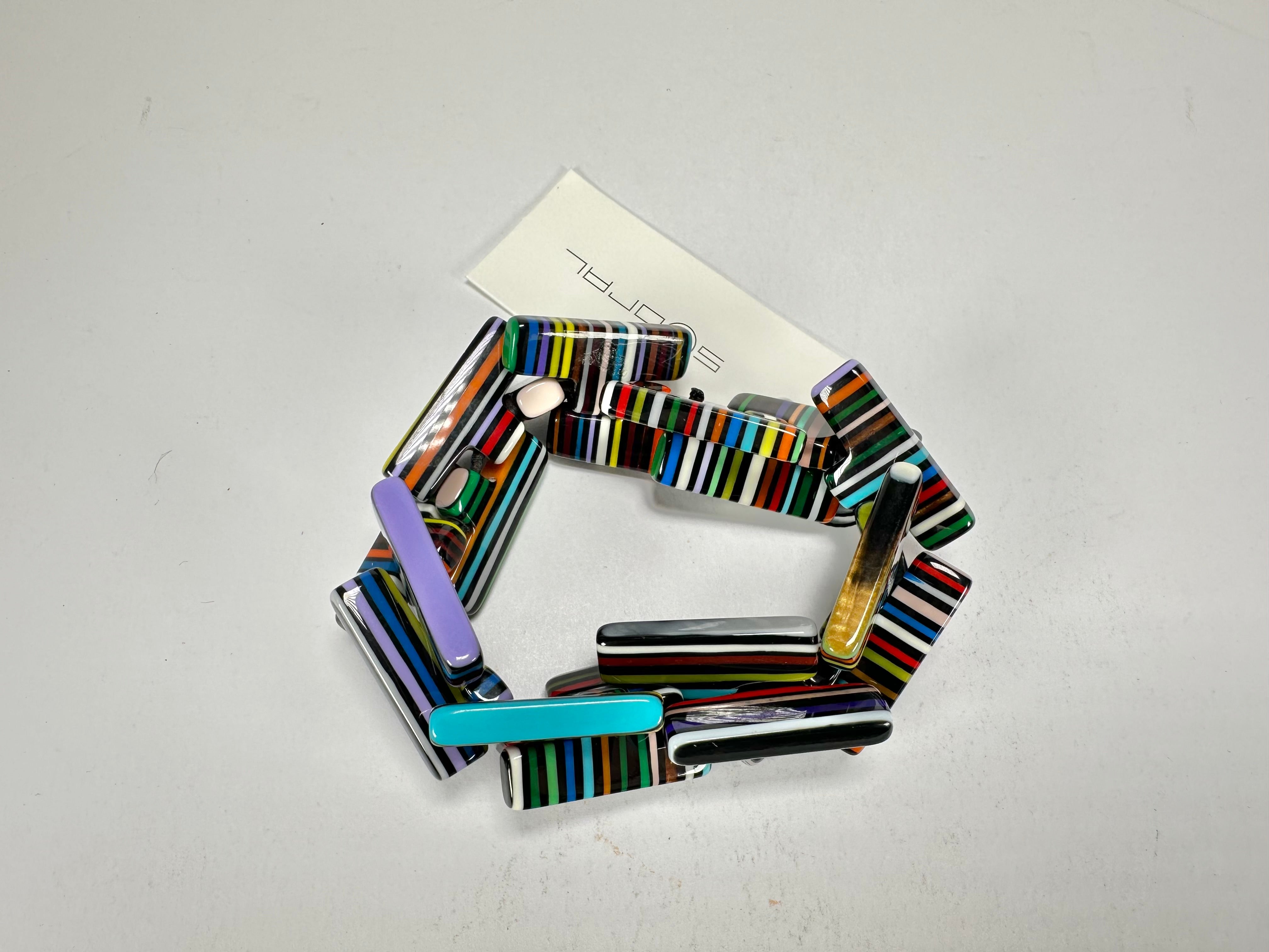 Sobral - Pop Art Noite "1WJP" Elasticated Resin Bracelet ( 003882 )