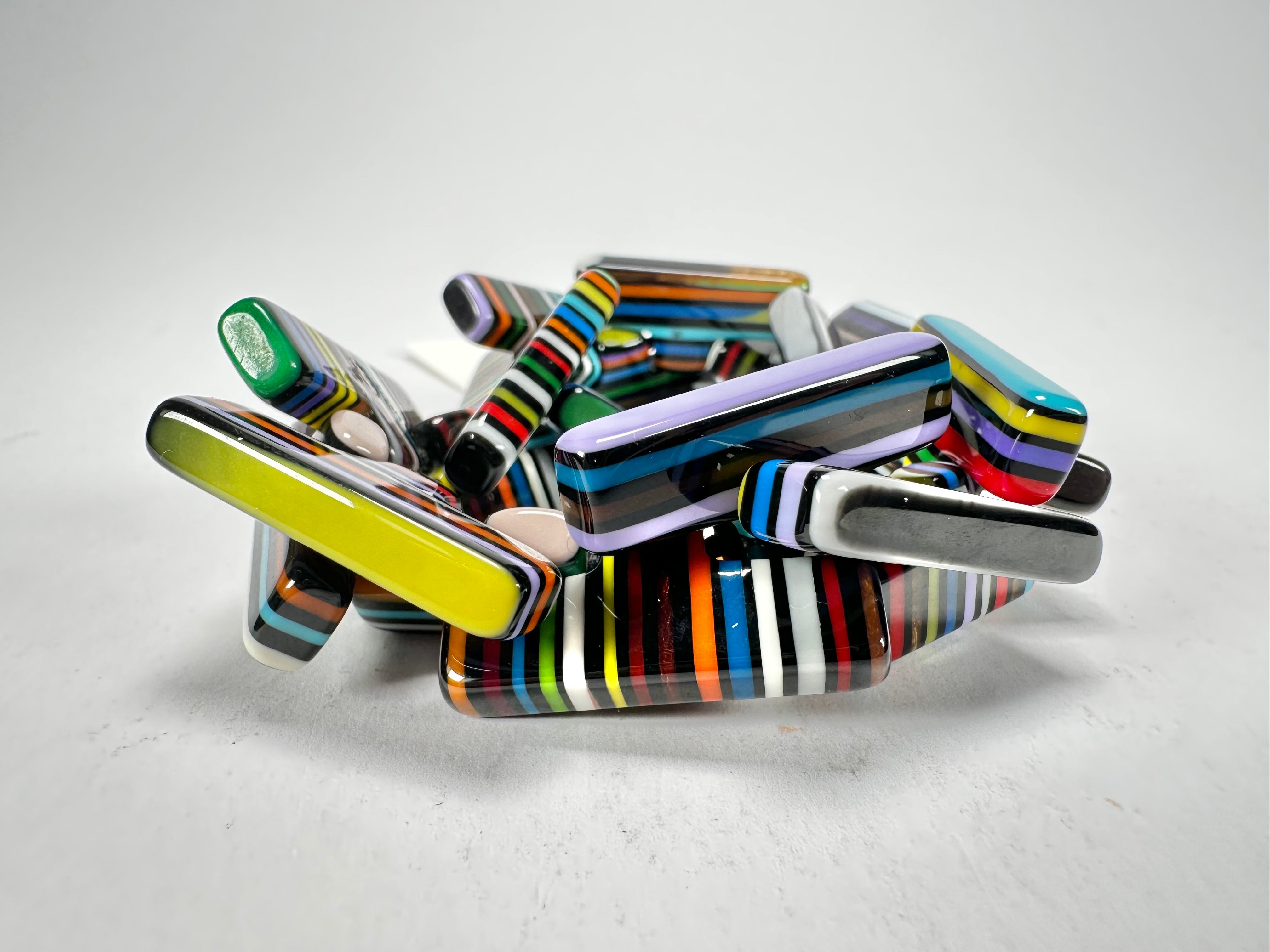 Sobral - Pop Art Noite "1WJP" Elasticated Resin Bracelet ( 003882 )