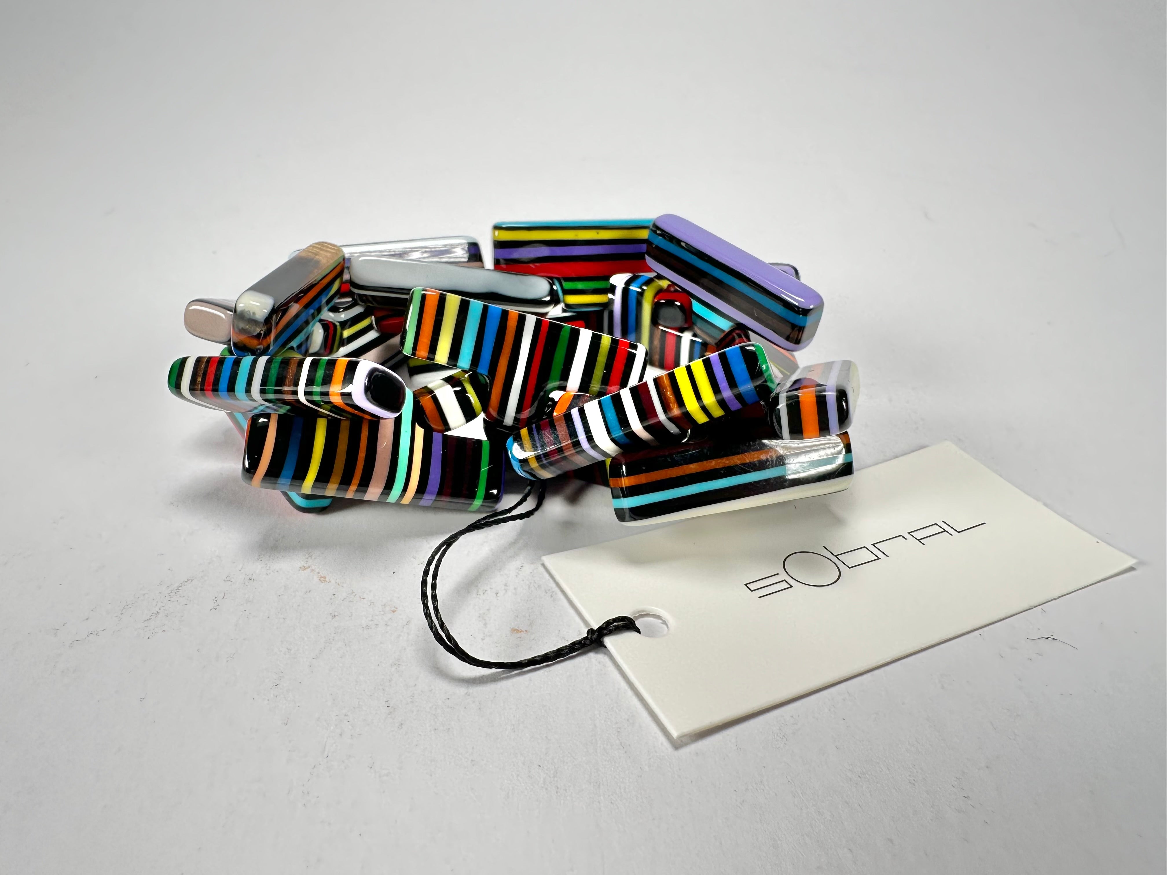 Sobral - Pop Art Noite "1WJP" Elasticated Resin Bracelet ( 003882 )