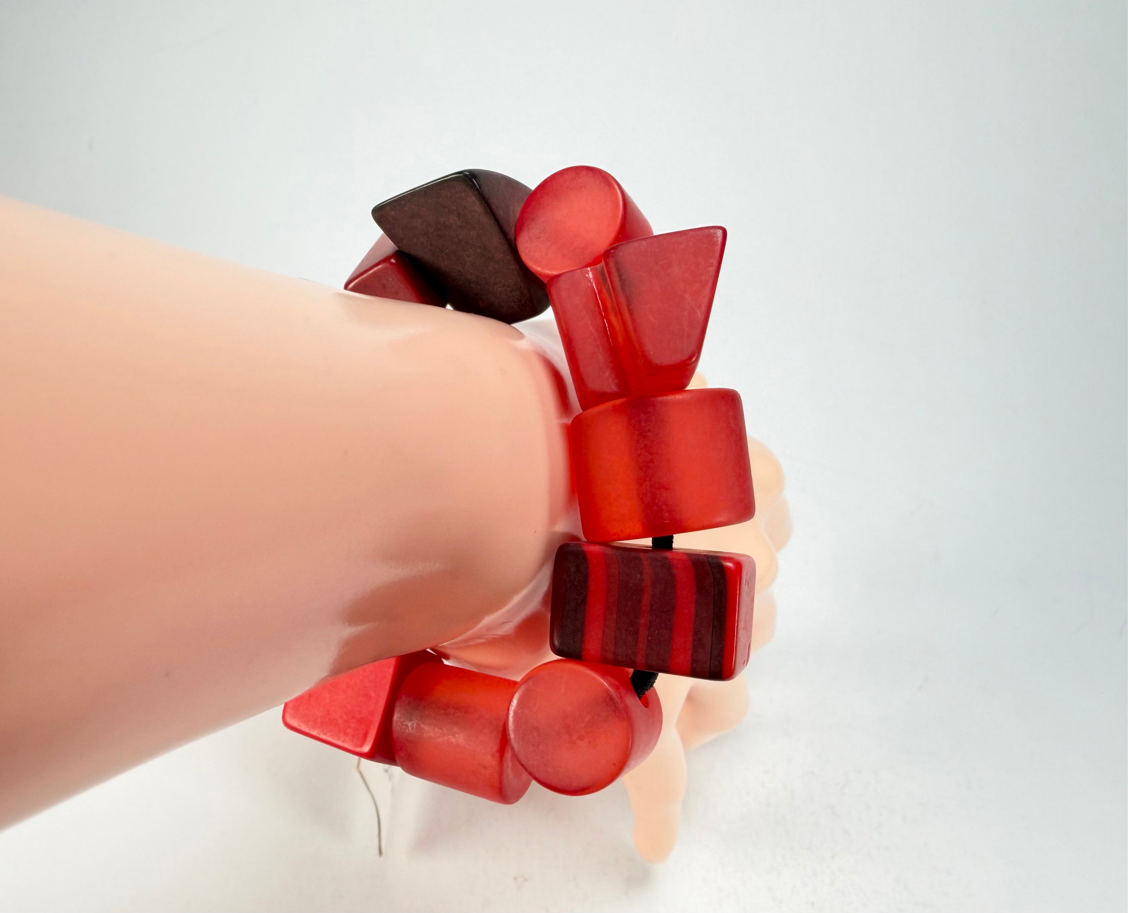 Sobral - Indiana "Vermelho" Red Mix Elasticated Resin Bracelet ( 000210 )
