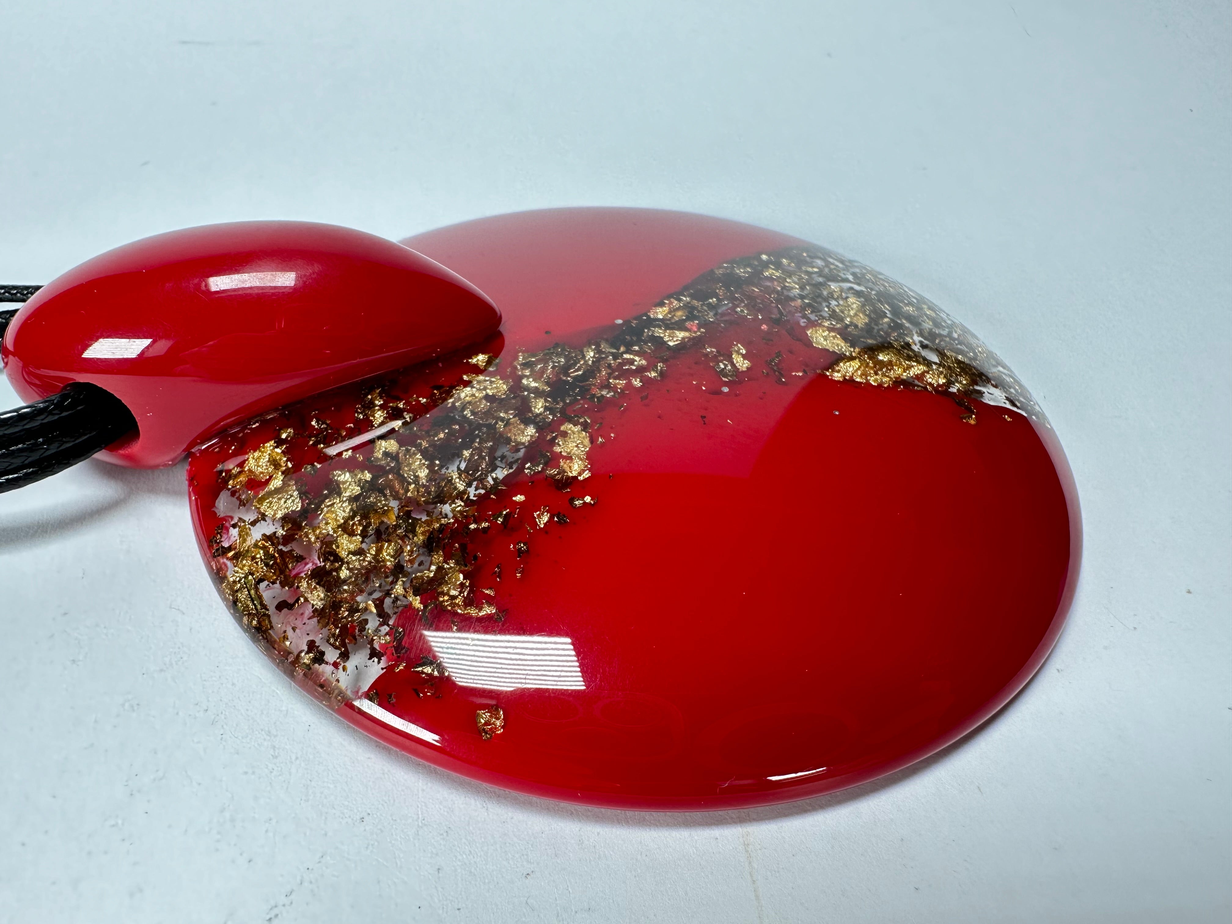 Sobral - Metalique Orlando "Eolia" Red Resin Necklace ( 002858 )