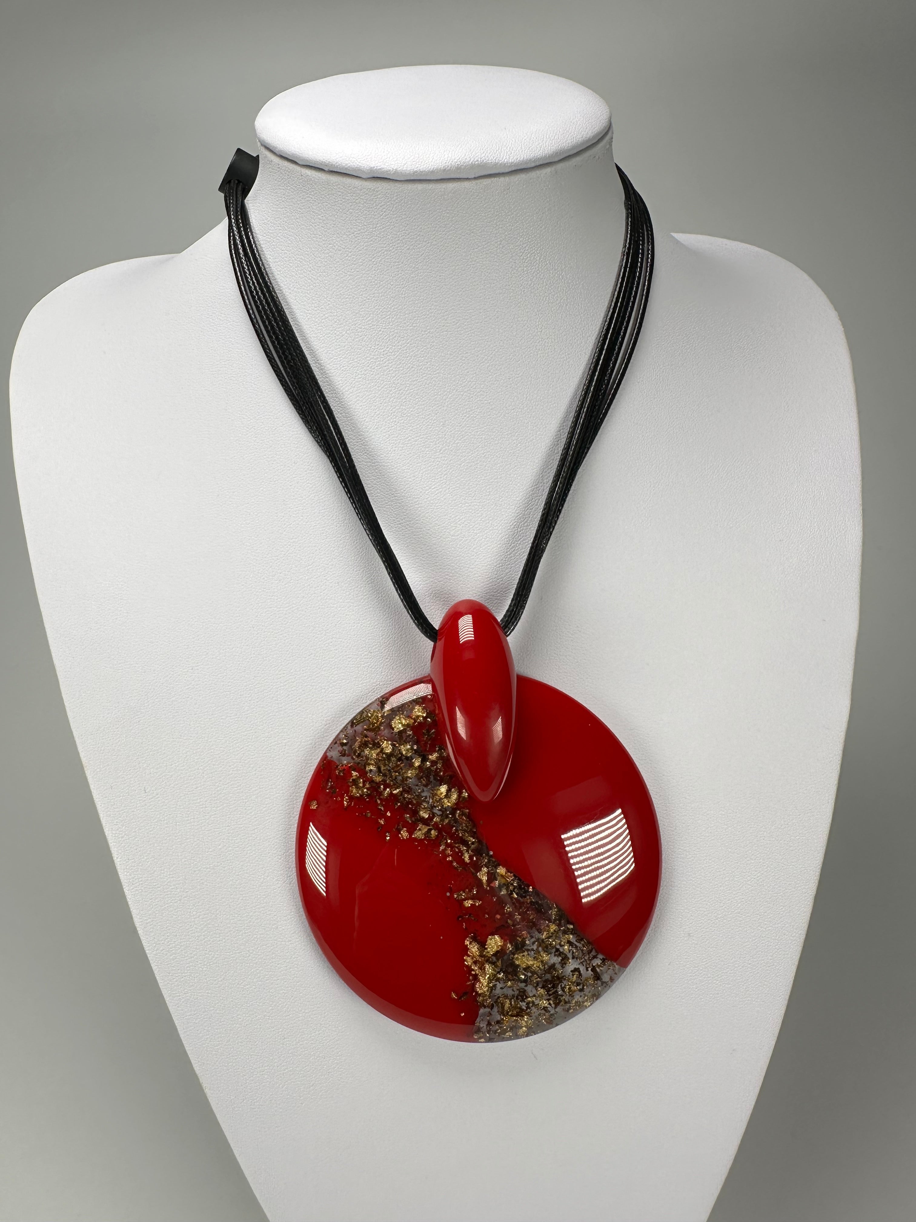 Sobral - Metalique Orlando "Eolia" Red Resin Necklace ( 002858 )