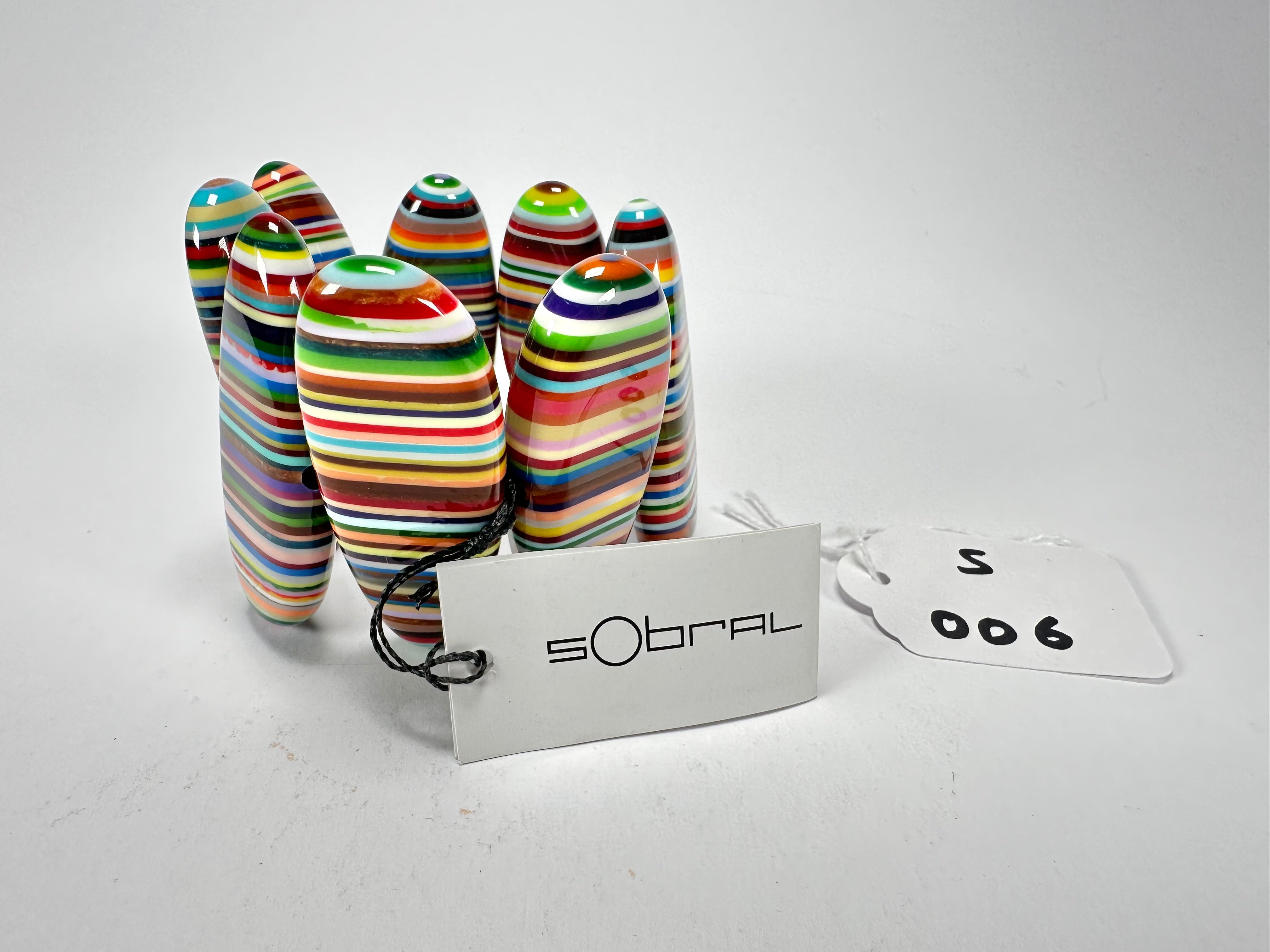 Sobral - Pop Art "Pipe" Elasticated Resin Bracelet ( 005424 )
