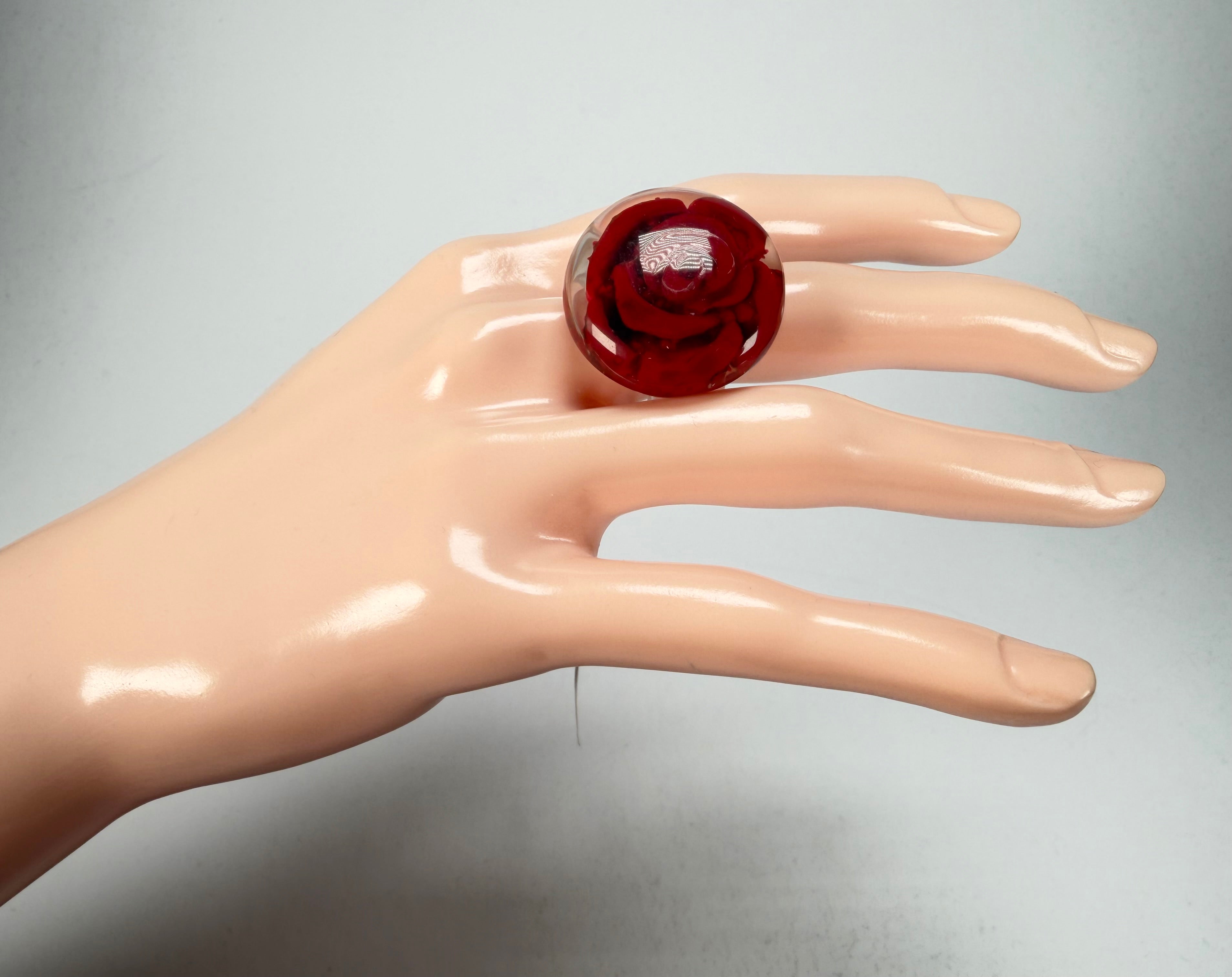 Sobral - Roses "Dukat" Resin Ring ( 004562 ) - Size UK P / US 7.5