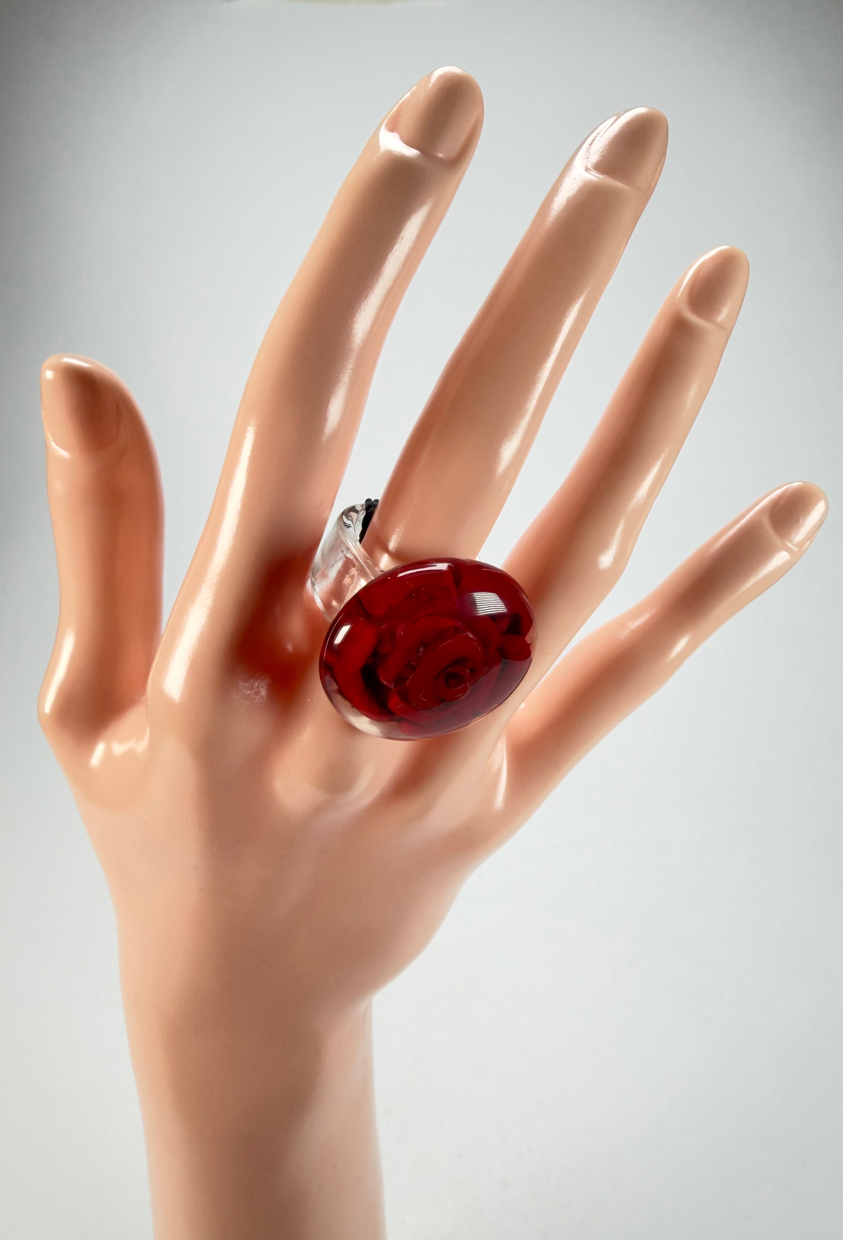 Sobral - Roses "Dukat" Resin Ring ( 004562 ) - Size UK P / US 7.5