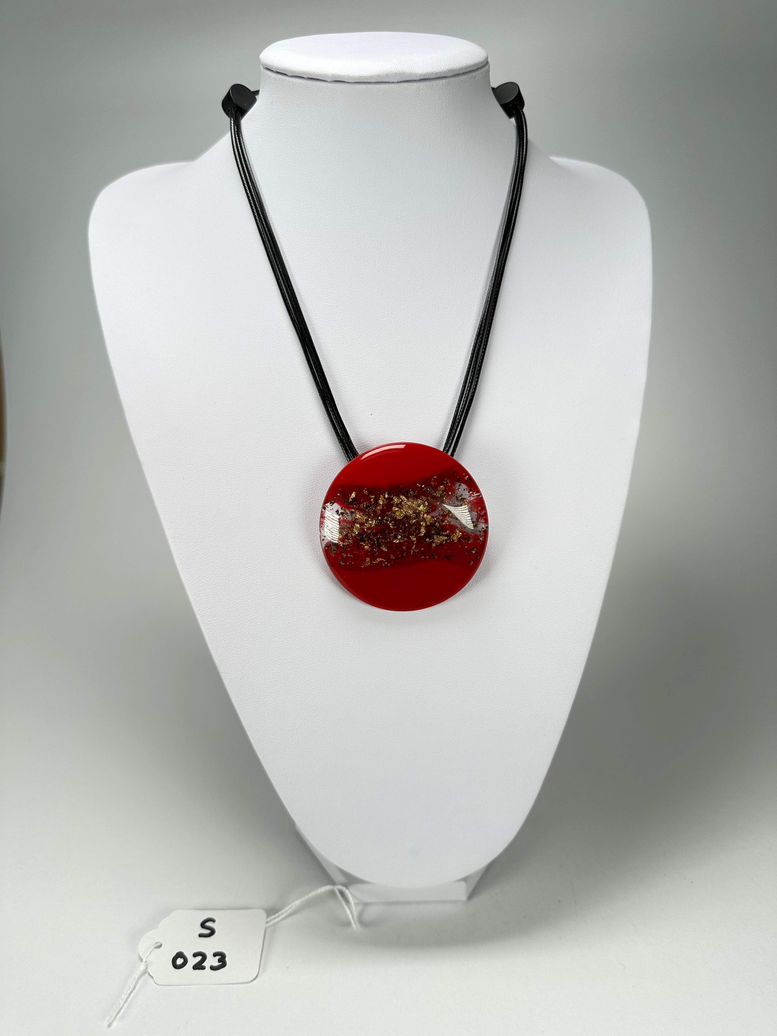 Sobral - Metalique Orlando "Angelina" Red Resin Necklace ( 004438 )