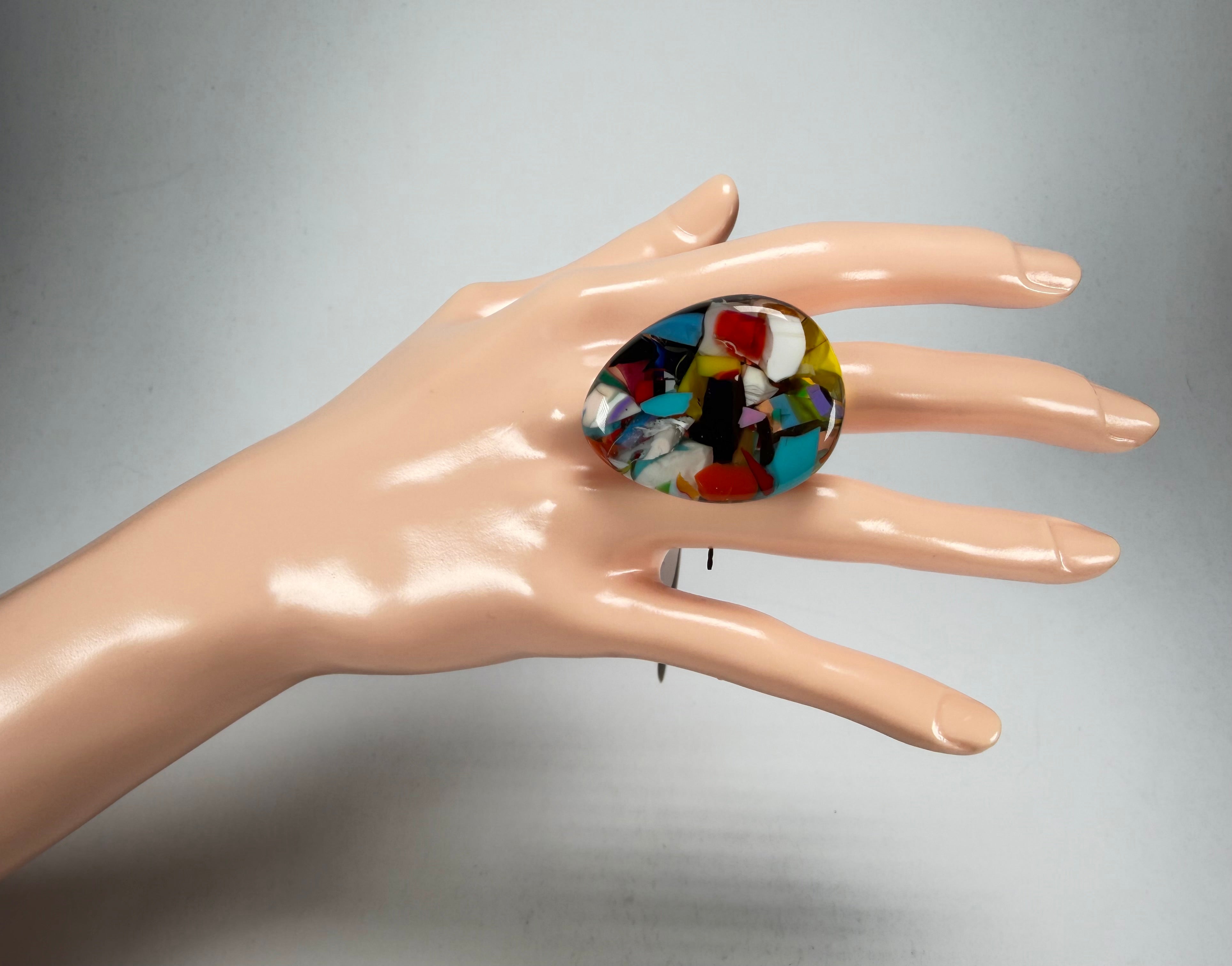 Sobral - Caillou Cristal "Poesia" Resin Ring ( 003597 ) - Size UK N / US 7