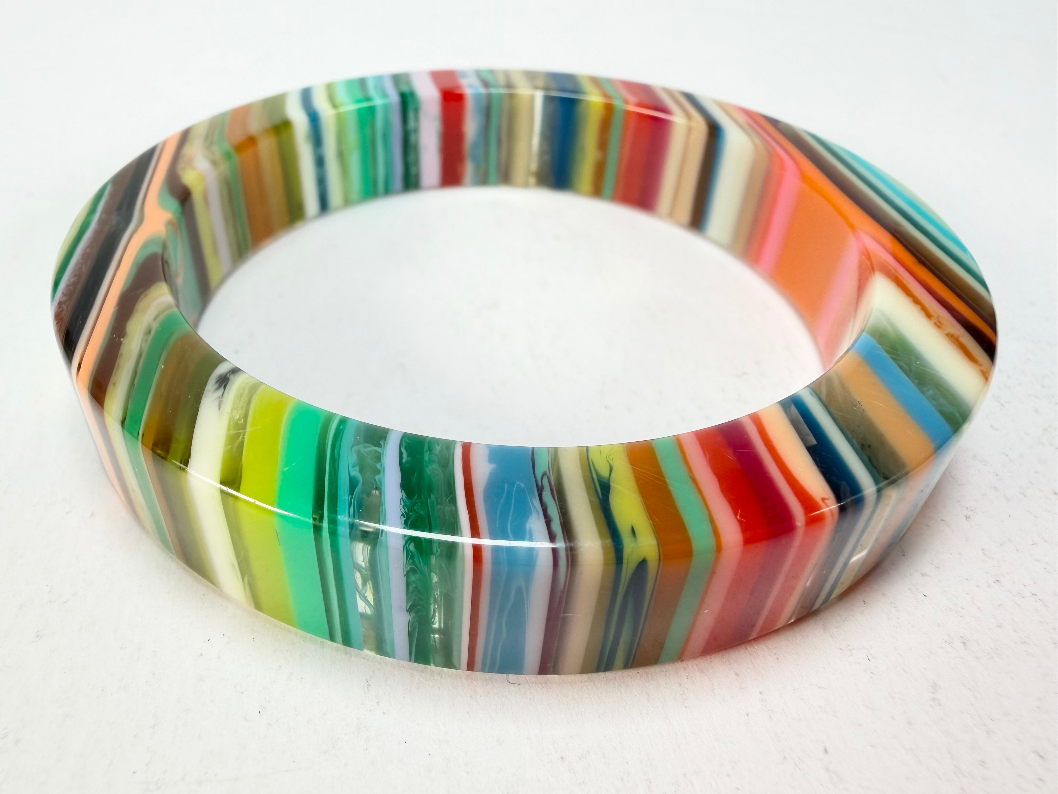 R Sobral - Liquorice Pop Art Solid Retro Resin Bangle ( * Rare * )